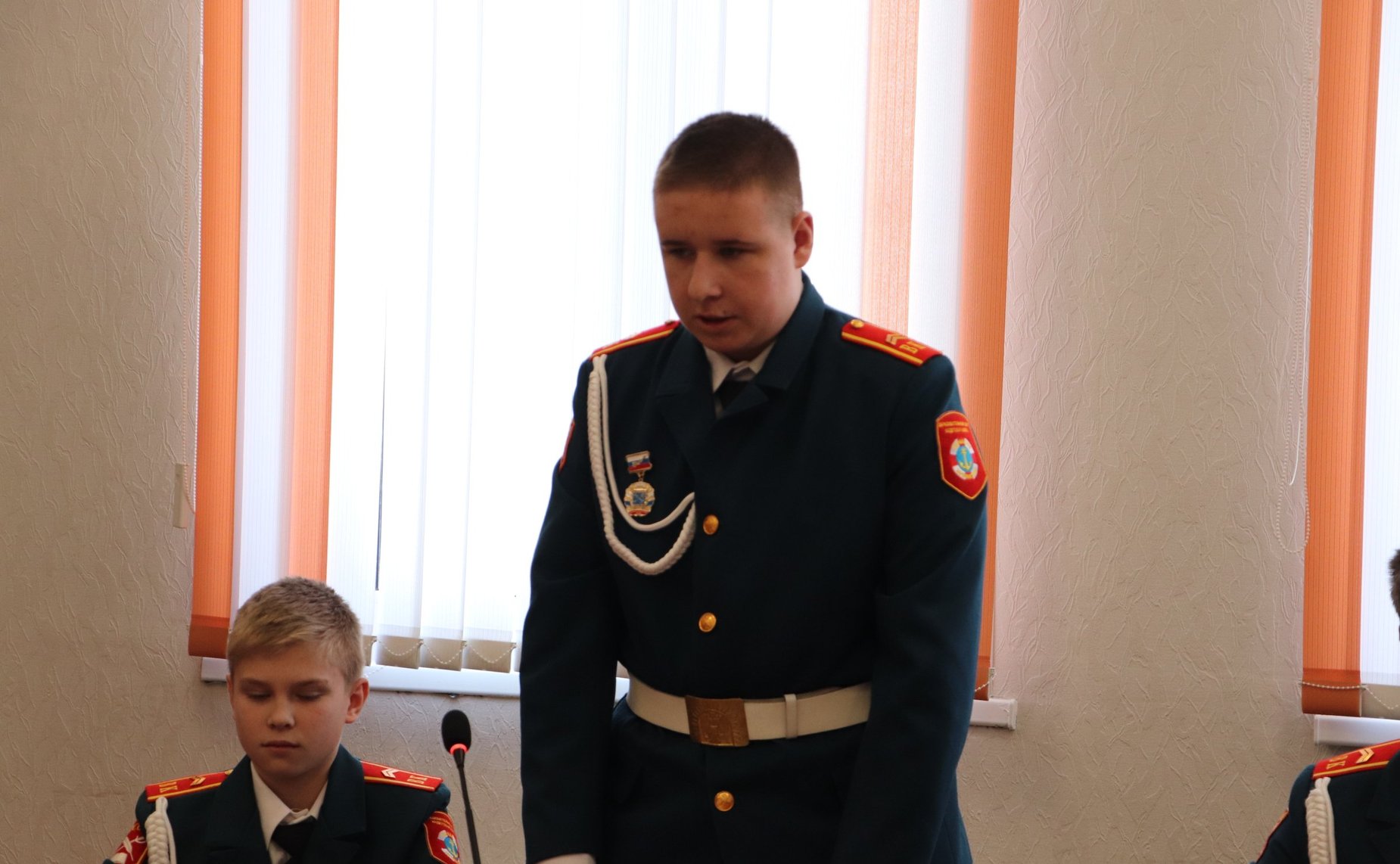 Юрий Воробьев провел урок, посвященный Дню защитника Отечества