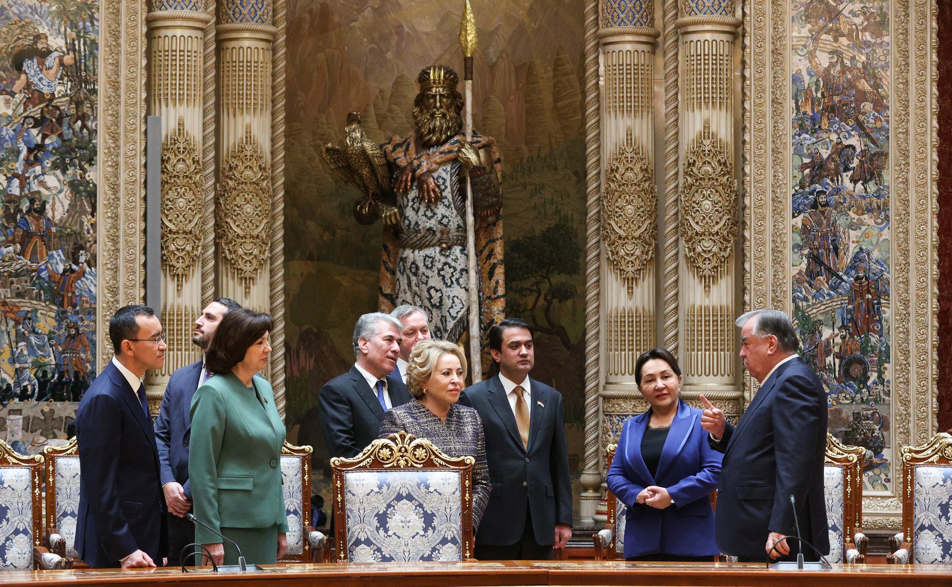 Встреча глав парламентских делегаций государств-участников МПА СНГ с Президентом Республики Таджикистан Эмомали Рахмоном