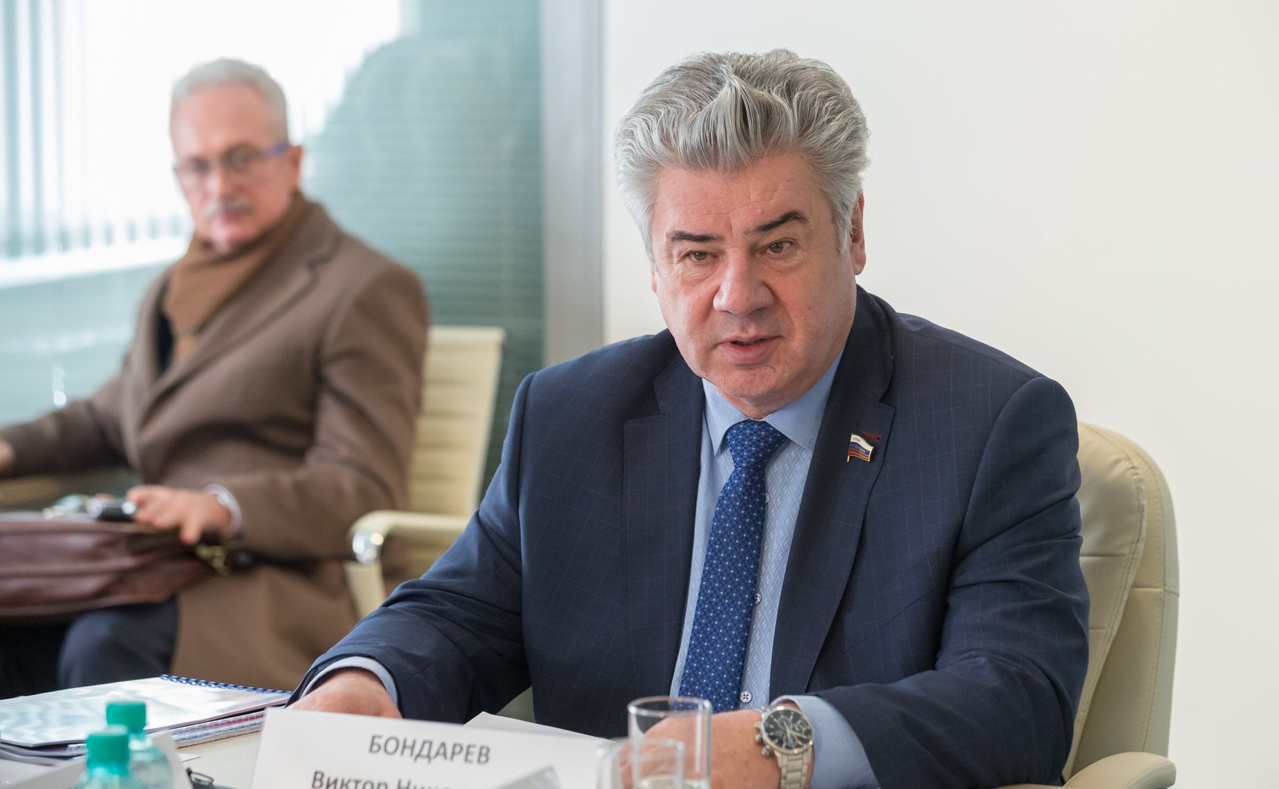 Виктор Бондарев