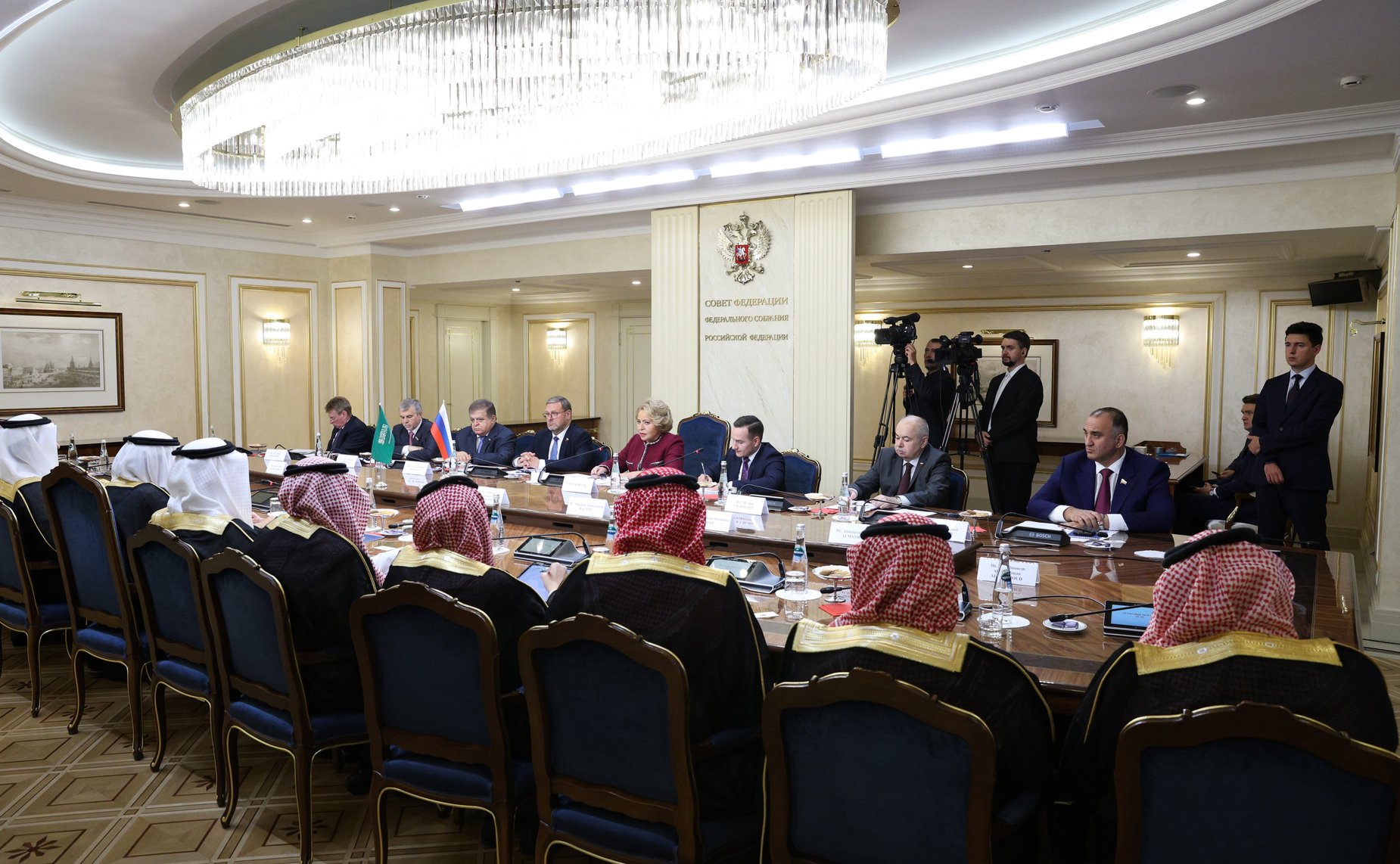 Встреча Председателя Совета Федерации Валентины Матвиенко с Министром по делам хаджа и умры Королевства Саудовская Аравия Тауфиком бен Фаузаном Ар-Рабиа