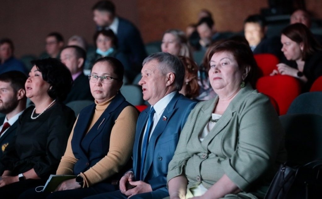 Сергей Михайлов в рамках рабочей поездки в регион принял участие в заседании итоговой коллегии Министерствафизической культуры и спорта региона