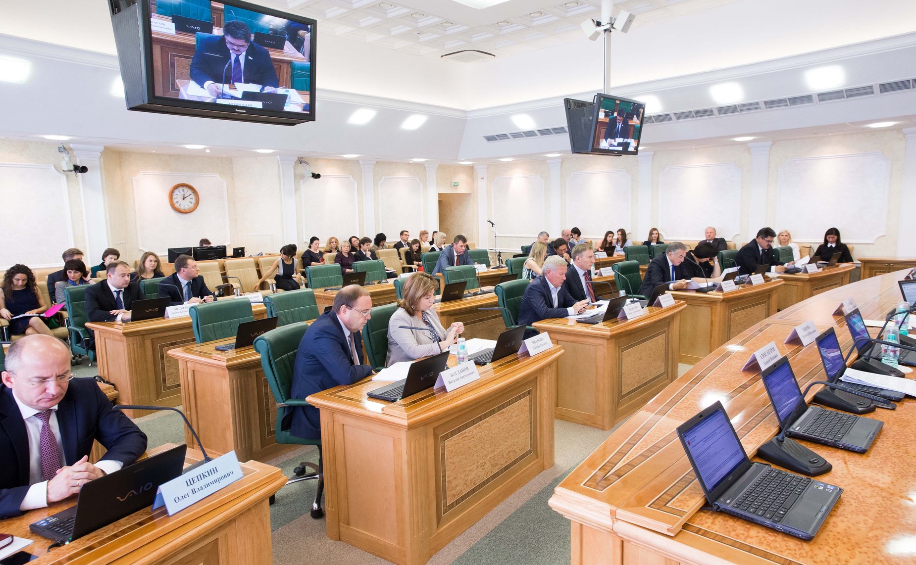 Заседание Комитета СФ по конституционному законодательству и государственному строительству