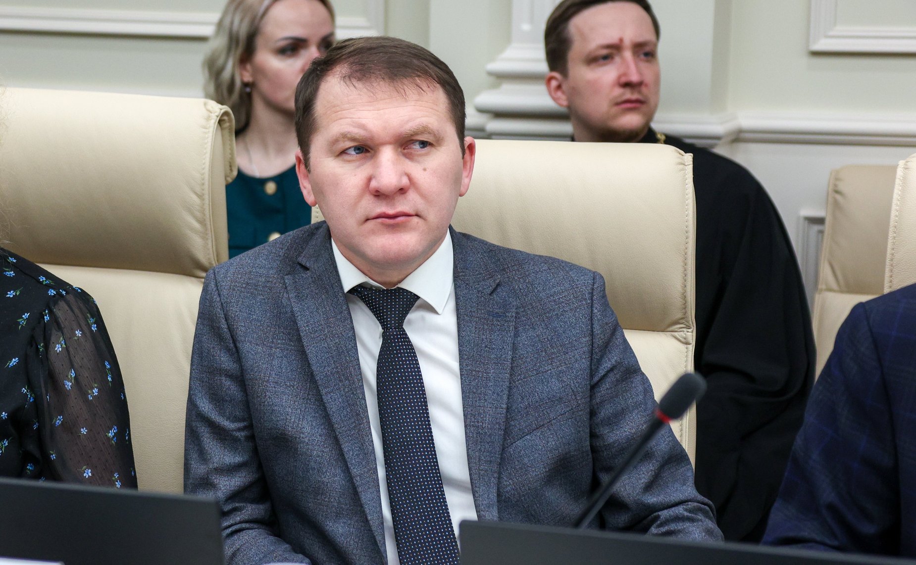 Круглый стол «Церковь, власть и общество: поддержка участников специальной военной операции и их семей» (в рамках XIV Рождественских парламентских встреч)