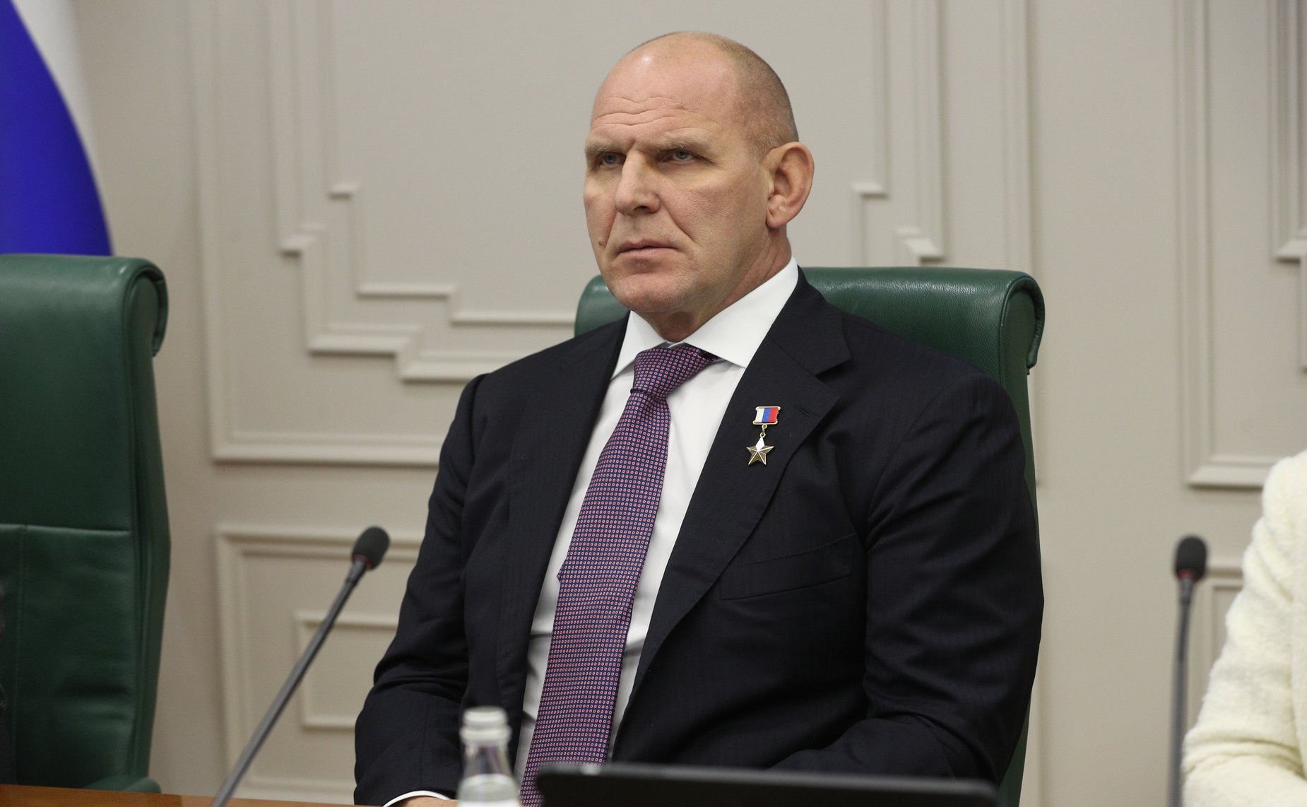 Александр Карелин