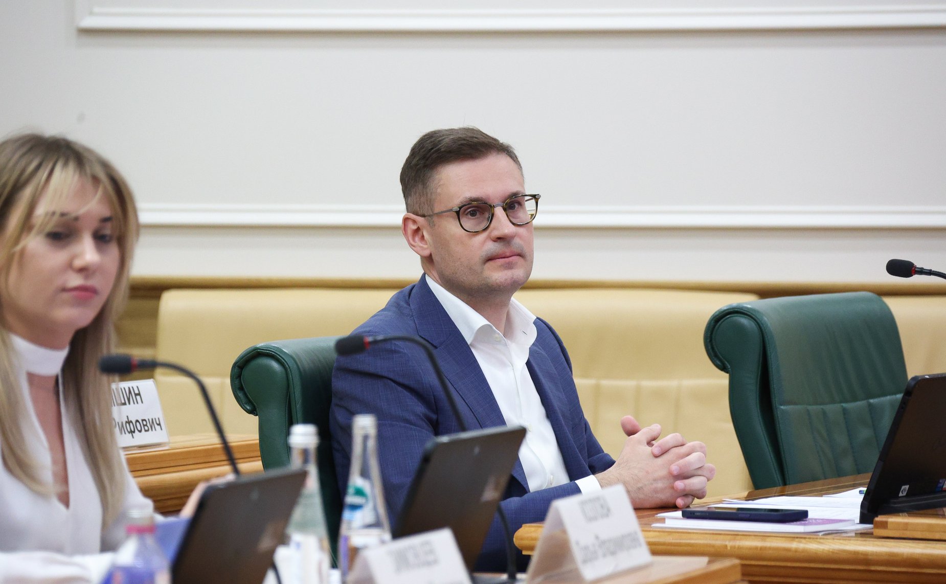 Совещание Комитета Совета Федерации по федеративному устройству, региональной политике, МСУ и делам Северана тему «Газификация и ее производные: газохимия и нефтехимия как драйвер роста экономики Дальневосточного федерального округа»