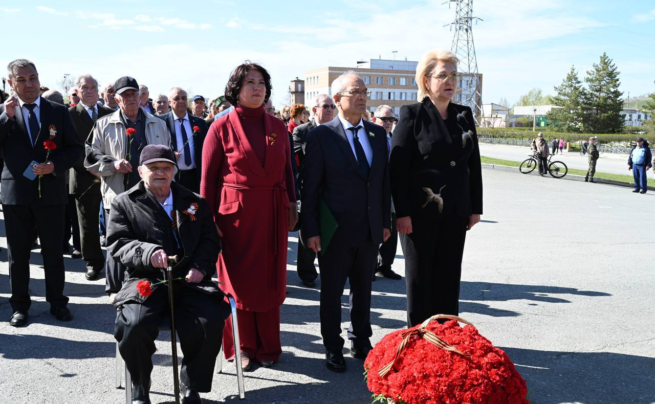 Лилия Гумерова в преддверии празднования 80-летия Великой Победы приняла участие в мероприятиях в Учалинском районе