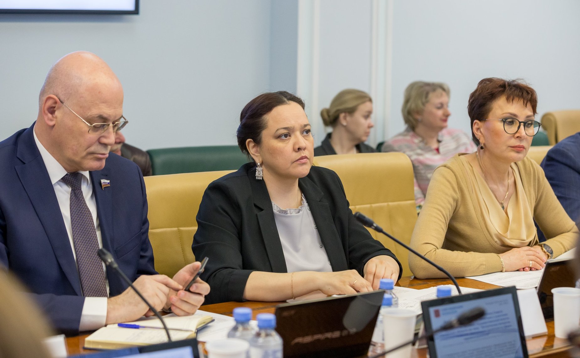 Владимир Круглый, Анна Отке, Татьяна Кусайко