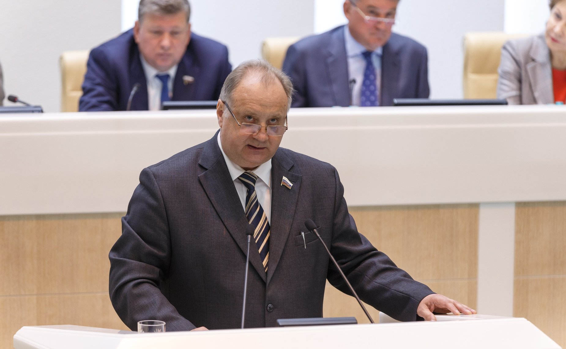 В. Кондрашин
