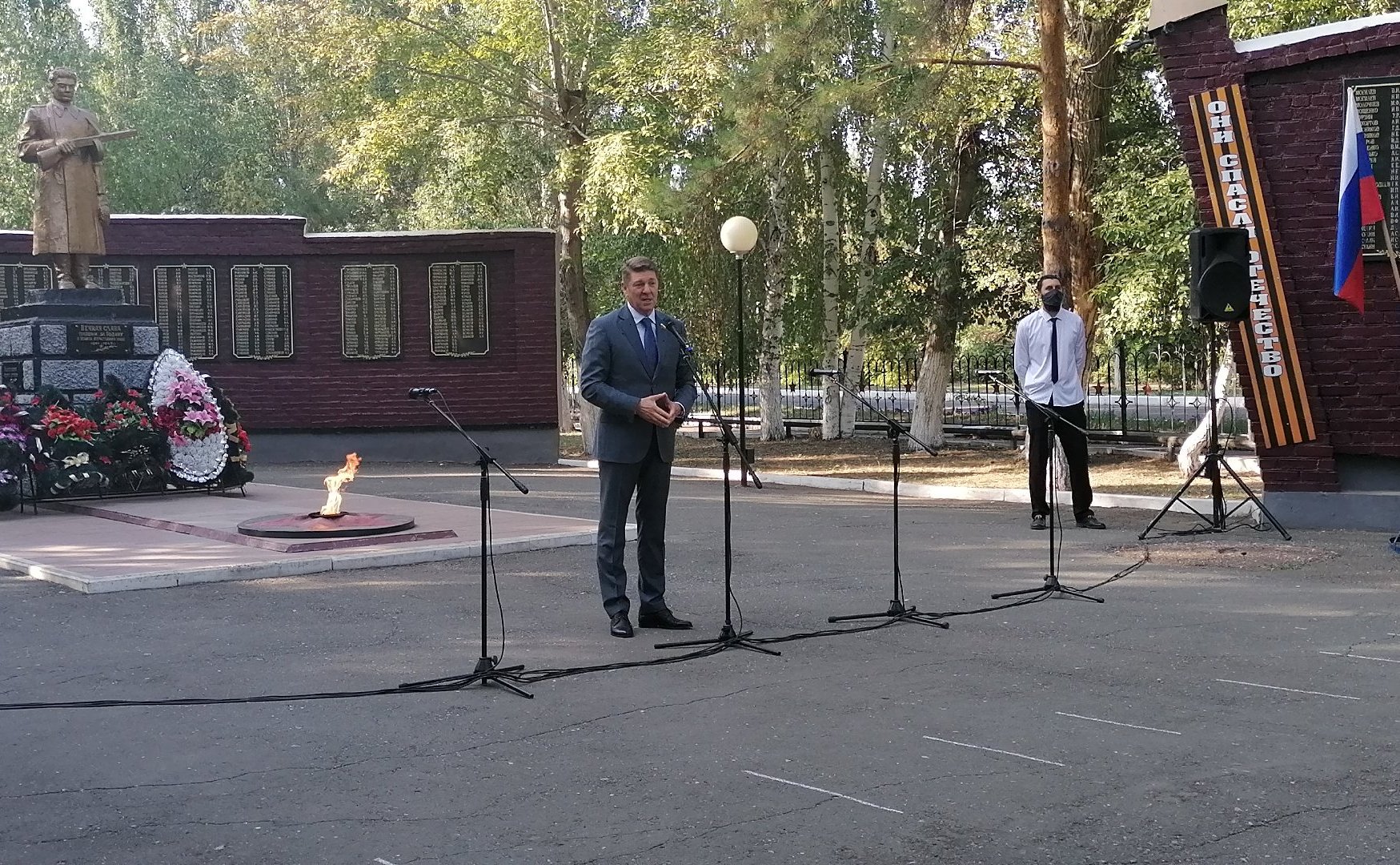 Андрей Шевченко в День знаний посетил одну их школ в Октябрьском районе Оренбургской области