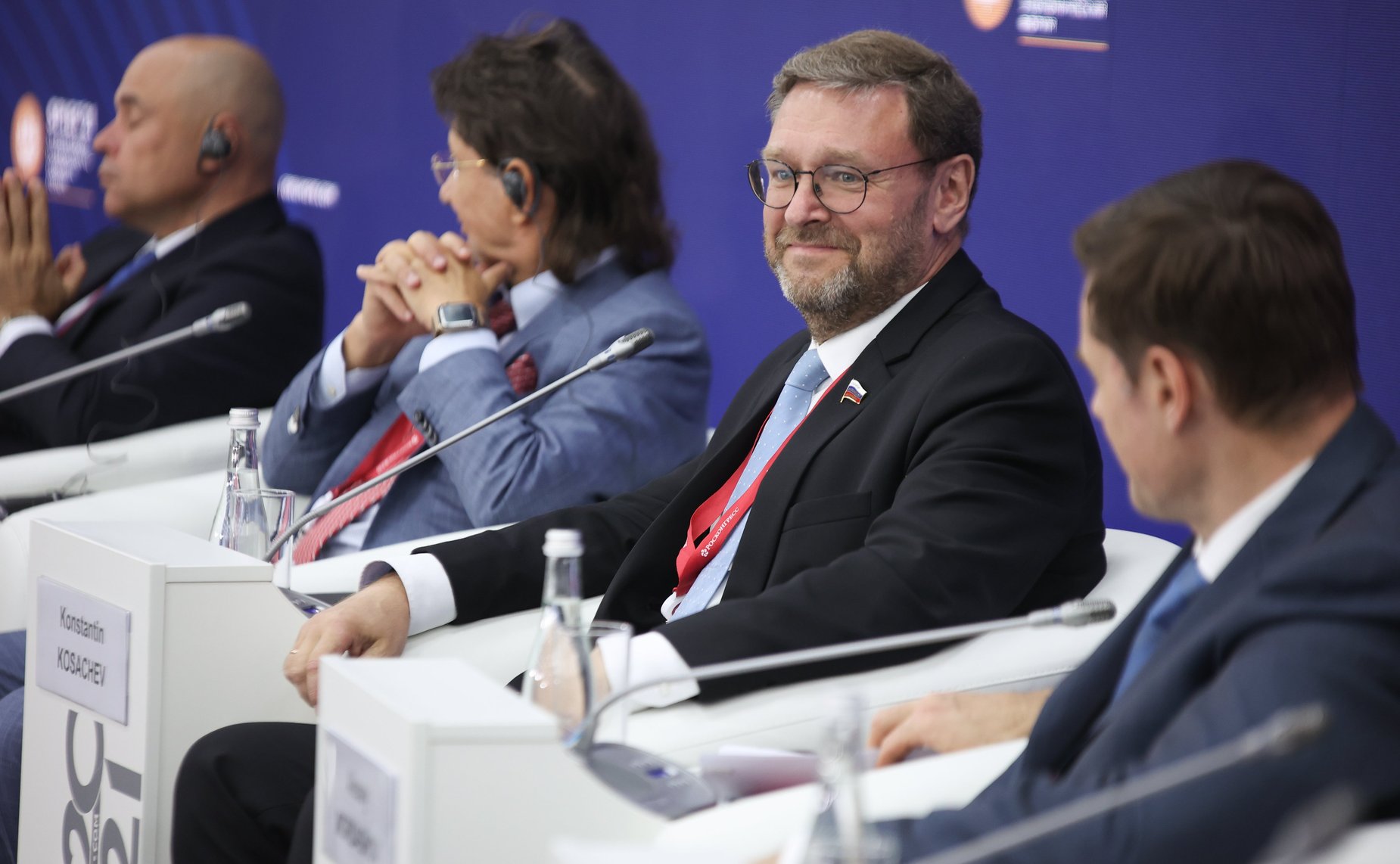 Заместитель Председателя СФ Константин Косачев принял участие в заседании сессии «Российско-европейские отношения: отвечая на вызовы времени» XXIV Петербургского международного экономического форума