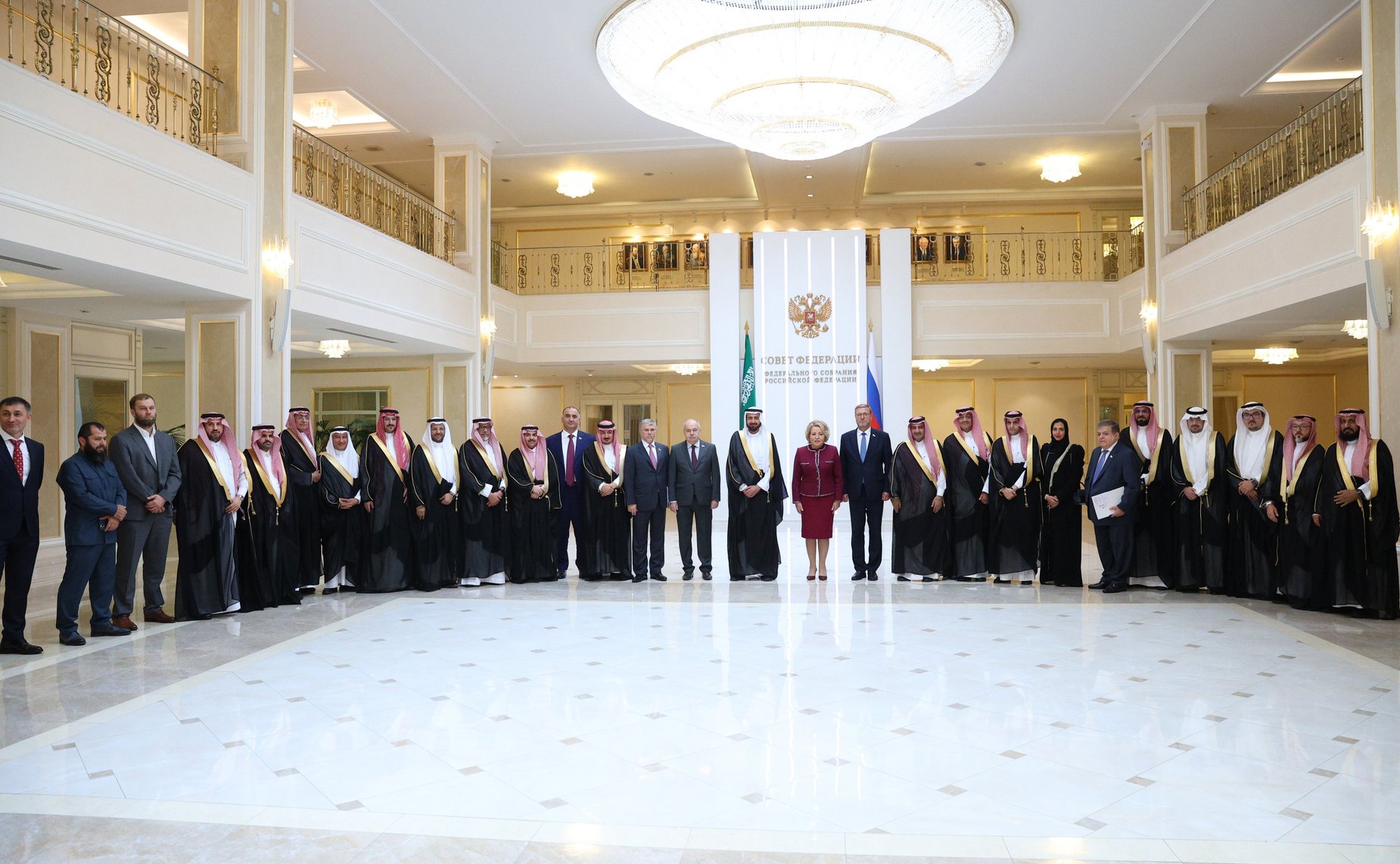 Встреча Председателя Совета Федерации Валентины Матвиенко с Министром по делам хаджа и умры Королевства Саудовская Аравия Тауфиком бен Фаузаном Ар-Рабиа