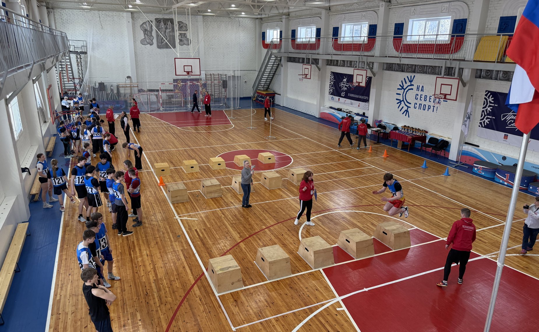 Елена Дягилева в ходе работы в регионе приняла участие в торжественной церемонии открытия физкультурного мероприятия по национальным видам спорта в Ревде