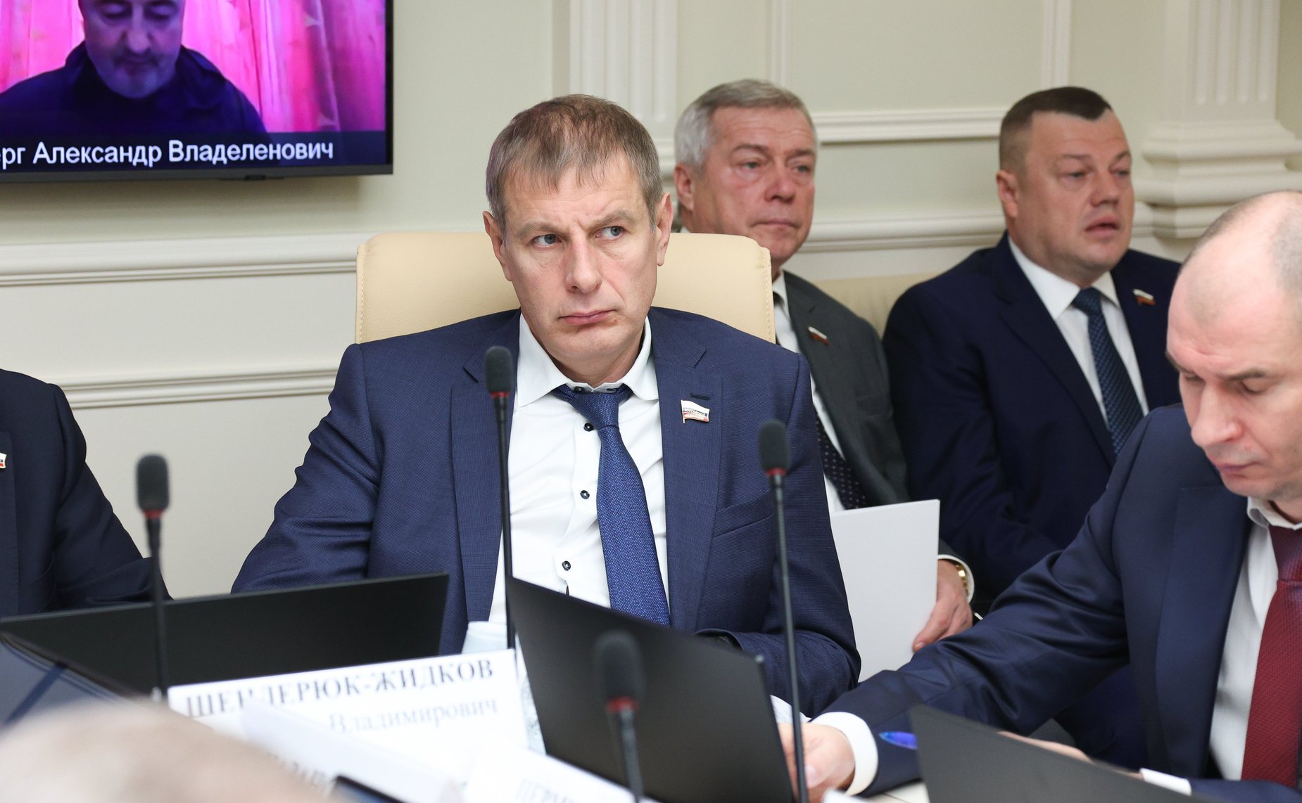 Олег Земцов