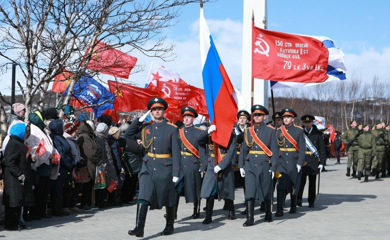 Лариса Круглова приняла участие в торжественном митинге, посвященном 81-й годовщине Победы в Великой Отечественной войне