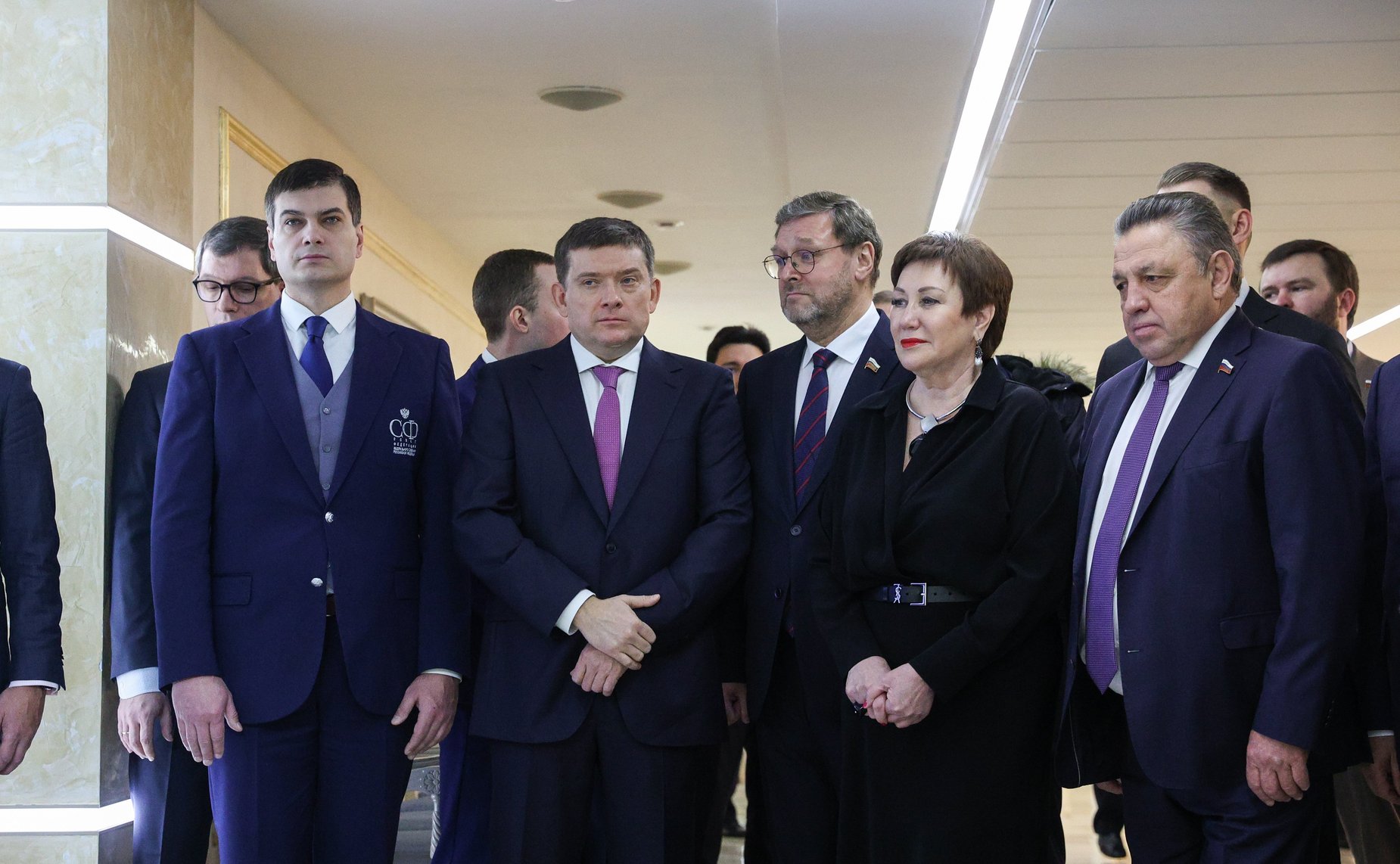 Валентина Матвиенко и Председатель Конституционного Суда РФ Валерий Зорькин приняли участие в церемонии гашения почтовой художественной марки, приуроченной к 30-летию Федерального Собрания РФ и Совета Федерации
