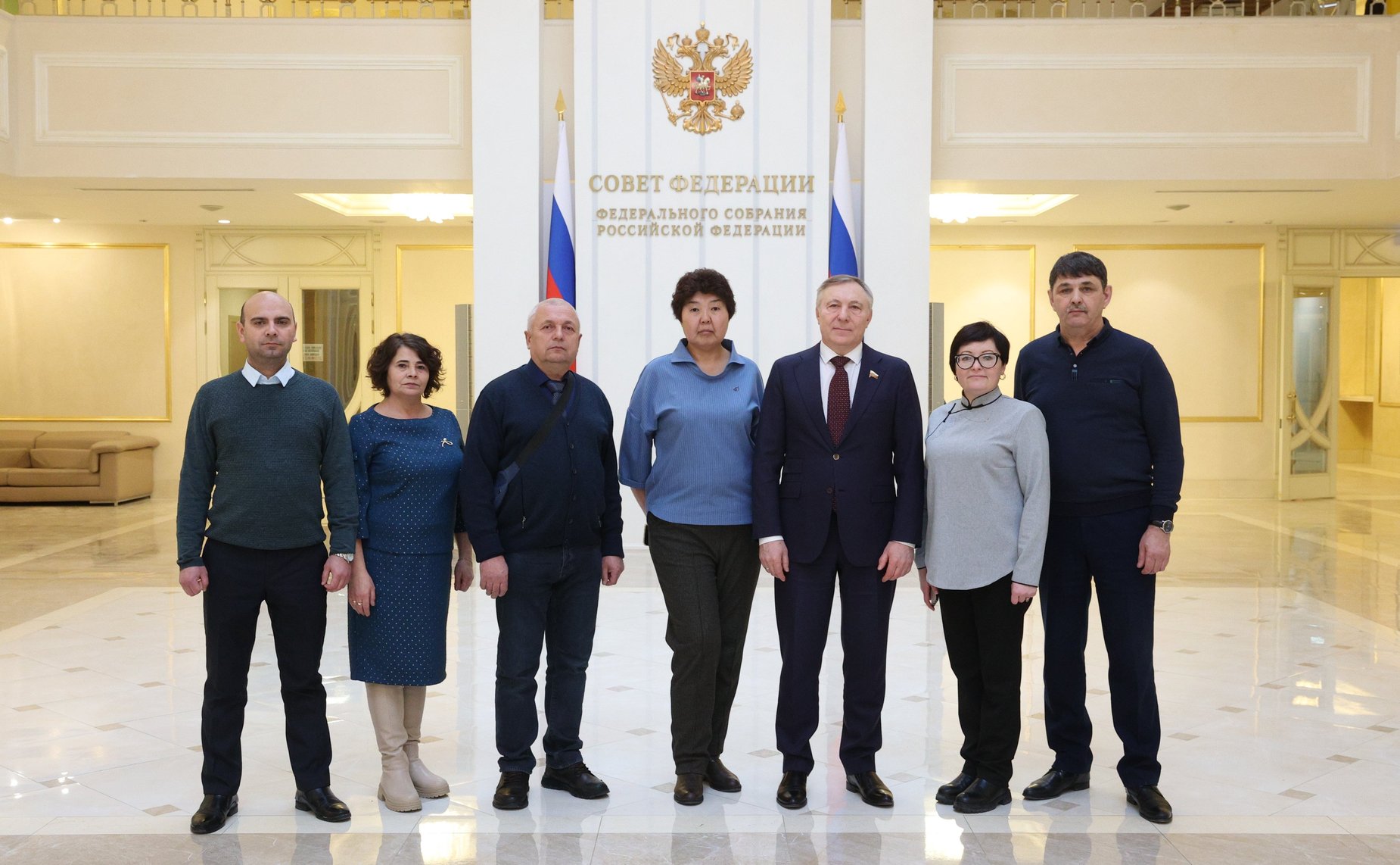 Встреча первого заместителя председателя Комитета СФ по социальной политике Александра Варфоломеева с участниками Всероссийского муниципального форума «Малая Родина — сила России»