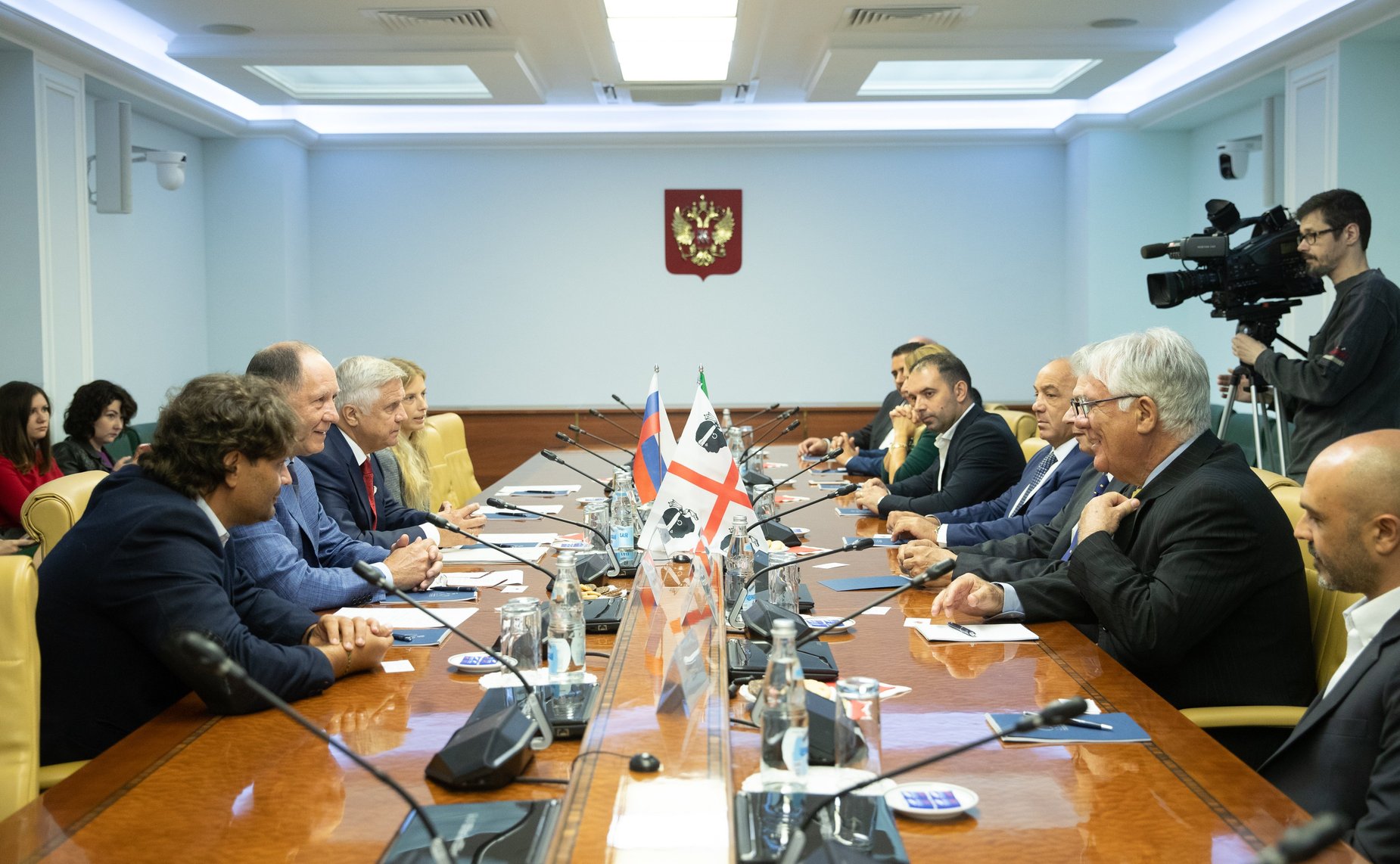 Встреча Юрия Волкова с министром туризма и торговли, представителем президента Сардинии (Итальянская Республика) Джанни Кессой