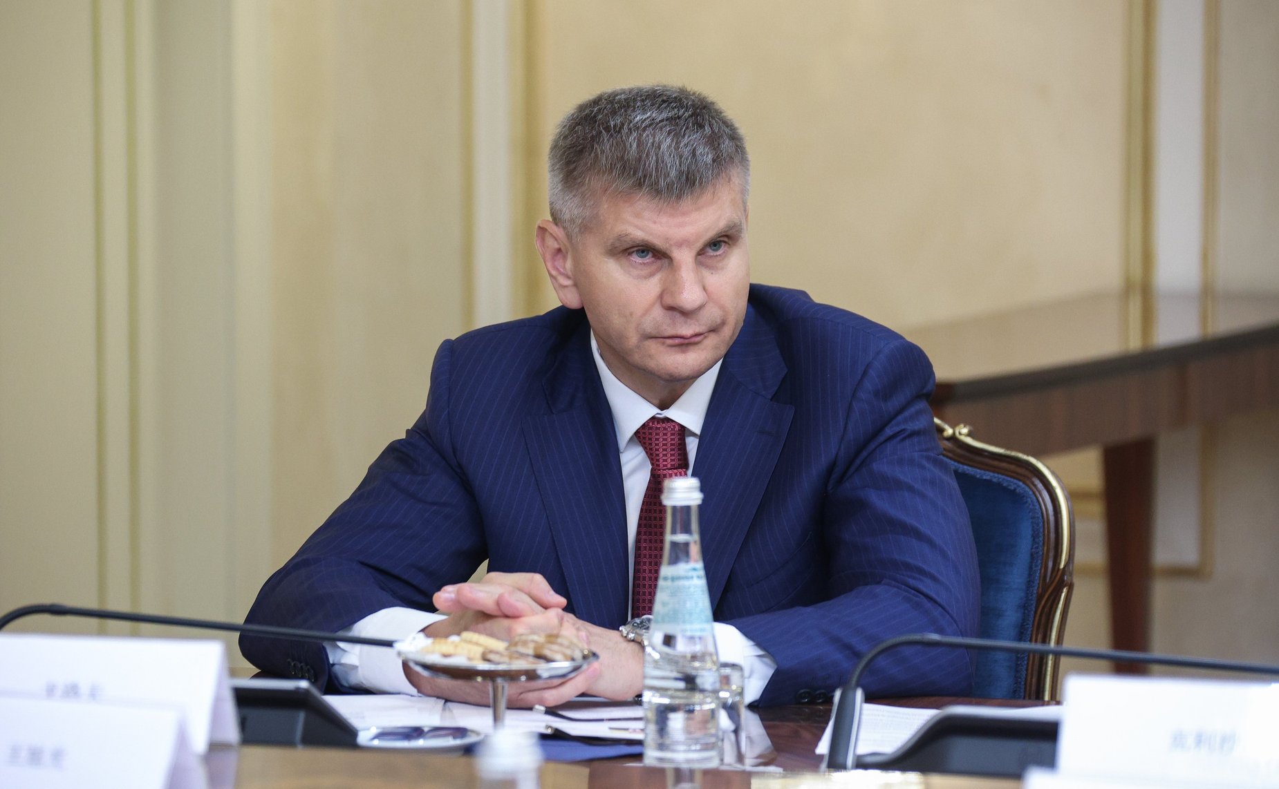 Геннадий Голов
