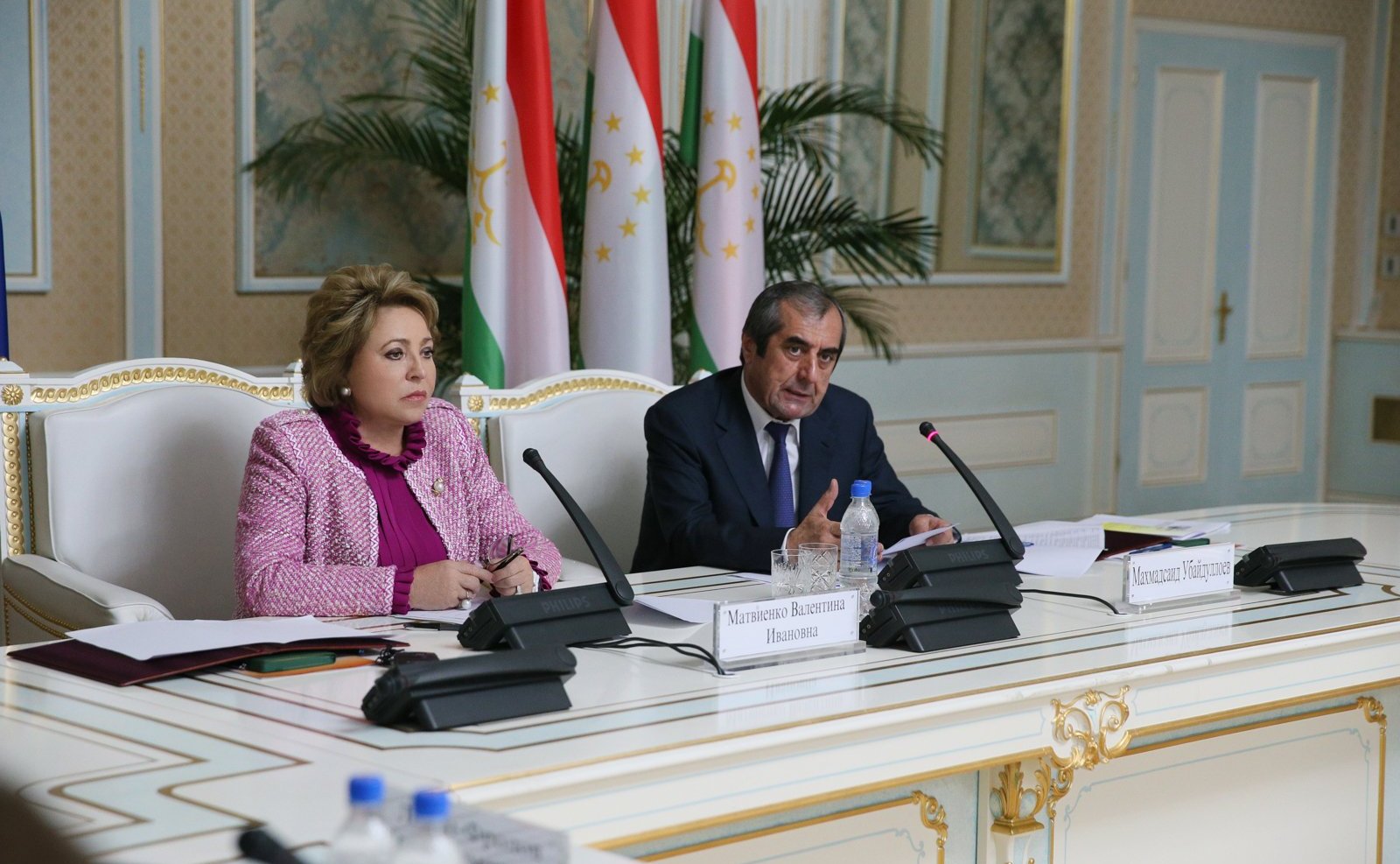 В. Матвиенко и М. Убайдуллоев