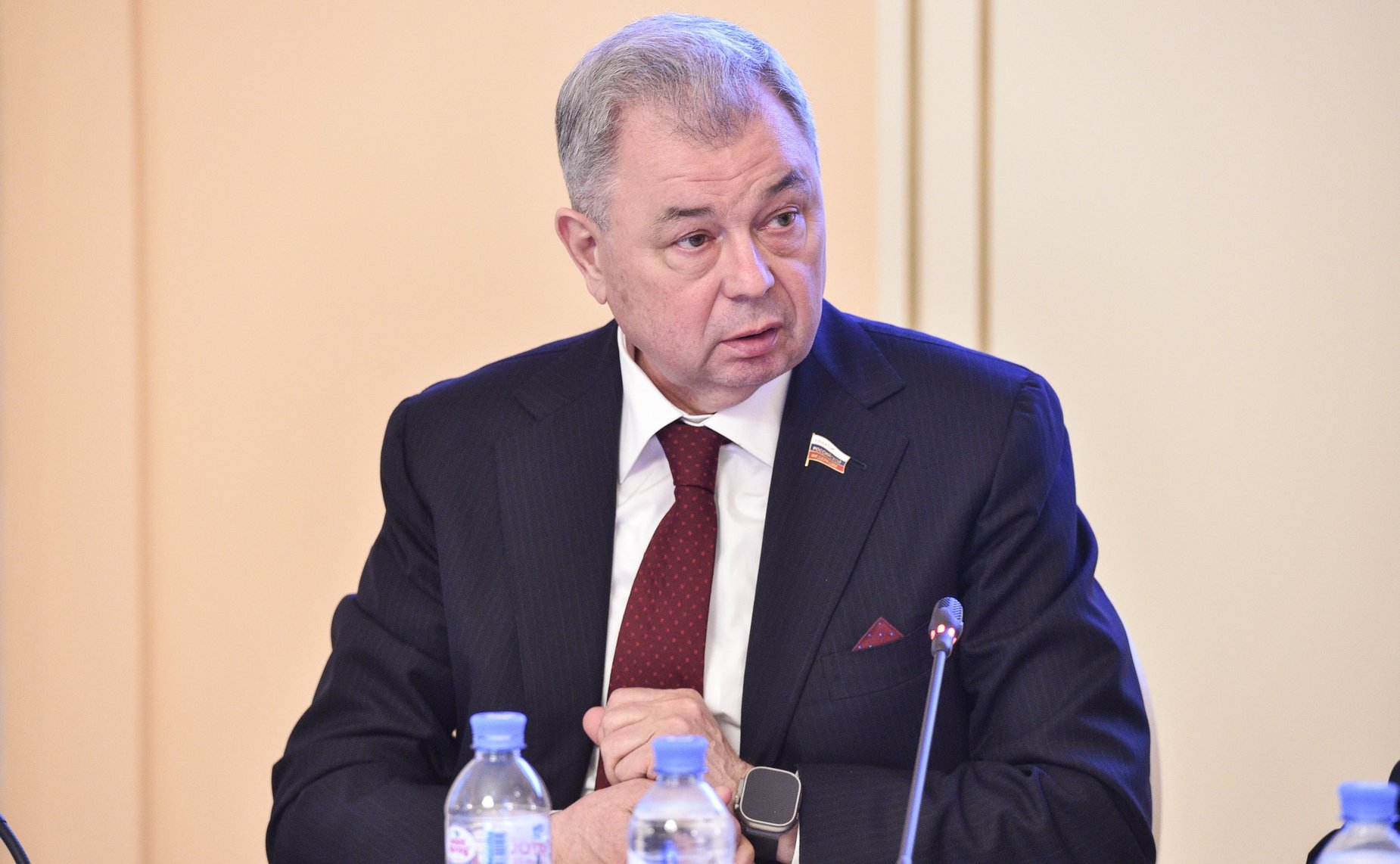 Анатолий Артамонов