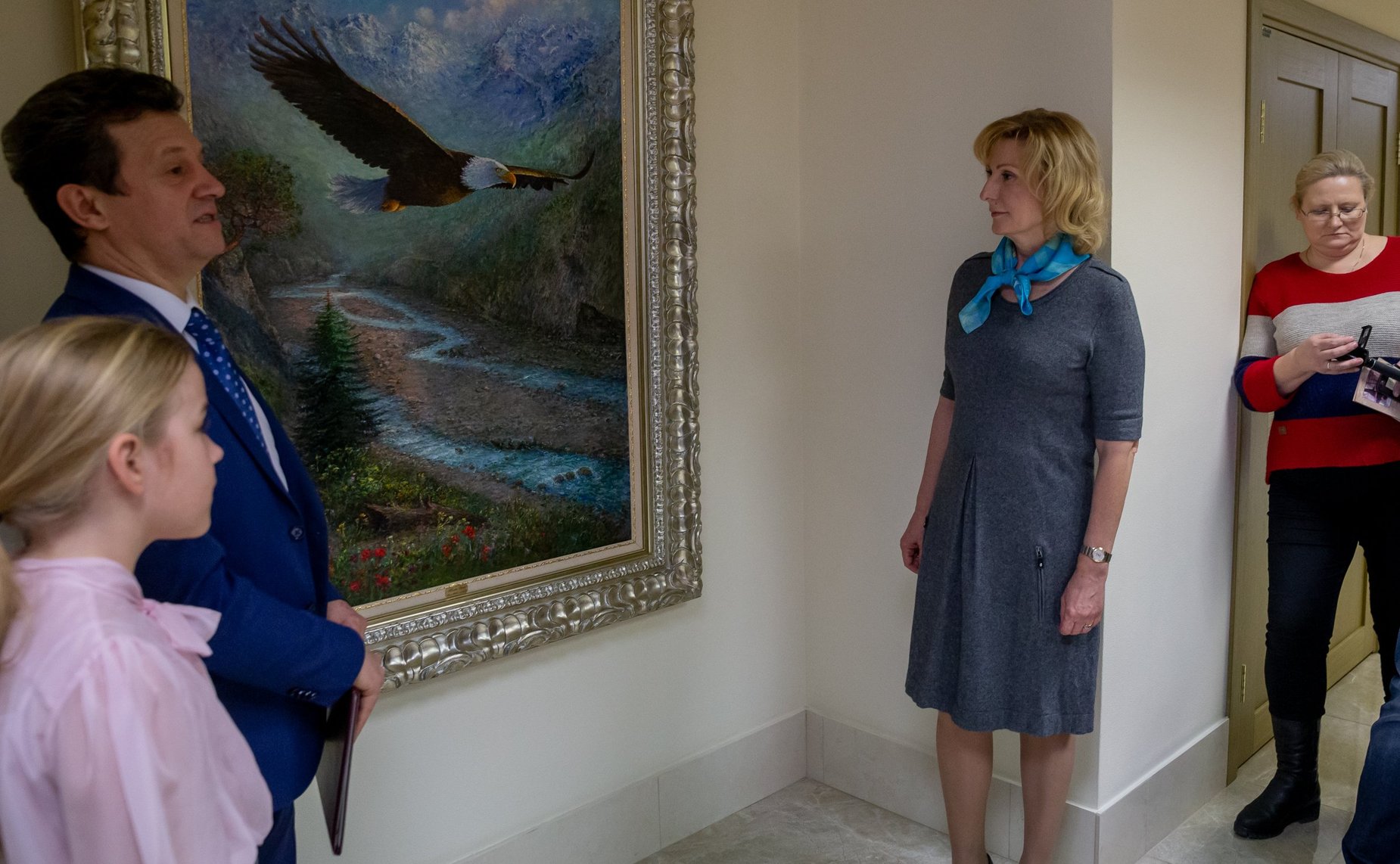 Открытие выставки художника Александра Фомина «Москва — сердце России» в Совете Федерации