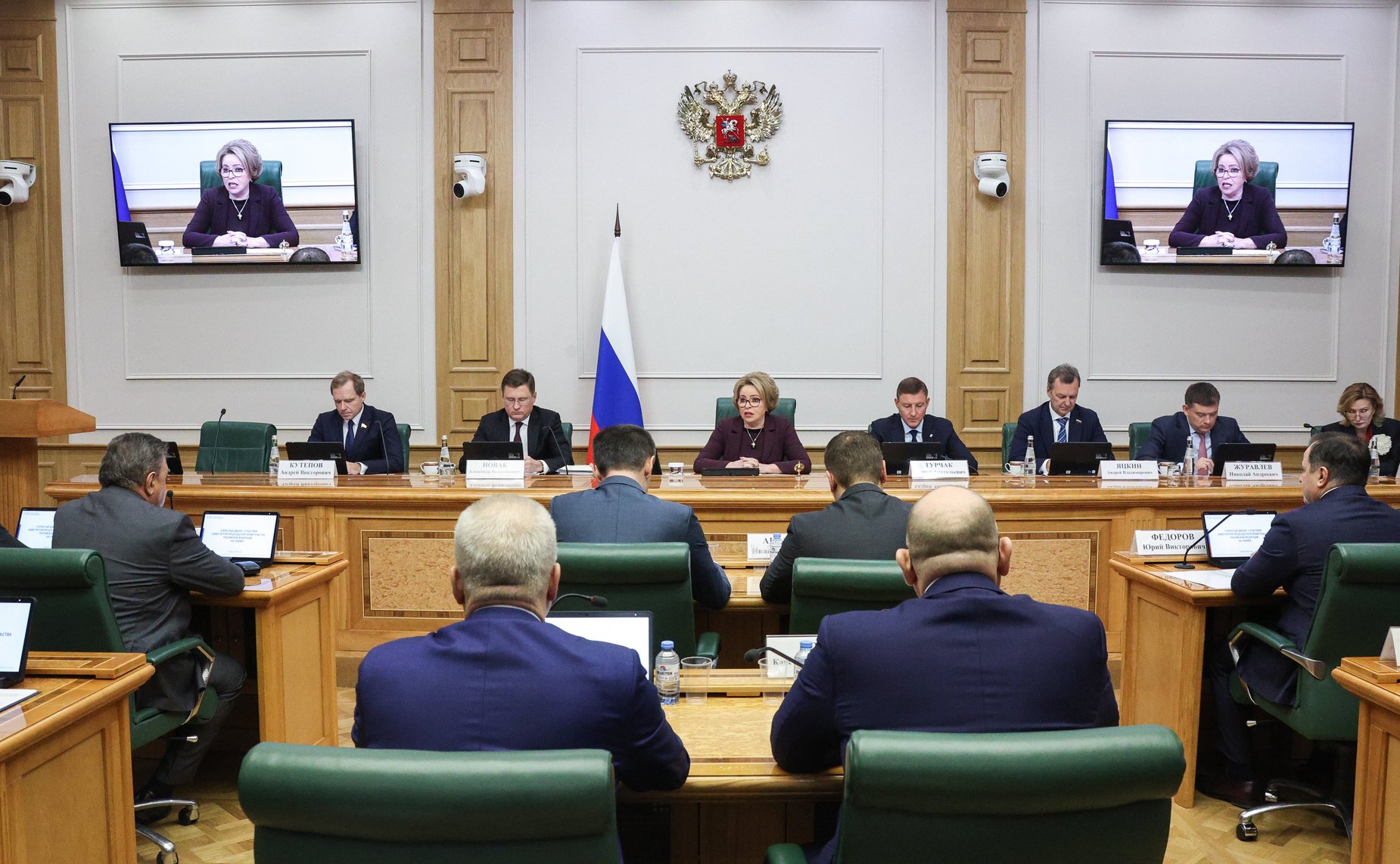 В Совете Федерации состоялся «открытый диалог» с заместителем ...