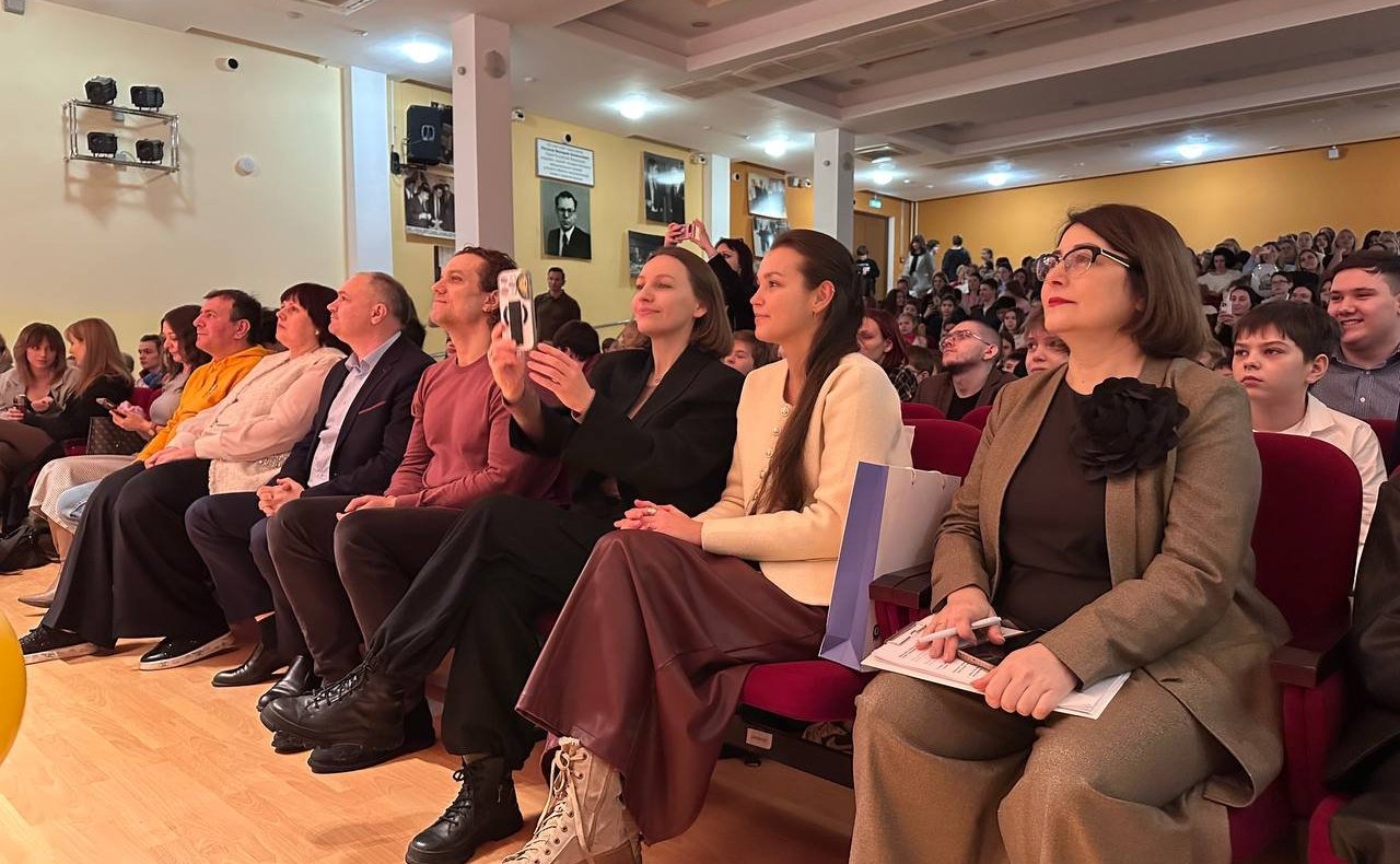 Елена Афанасьева приняла участие в открытии I школьного кинофестиваля в городе Москве