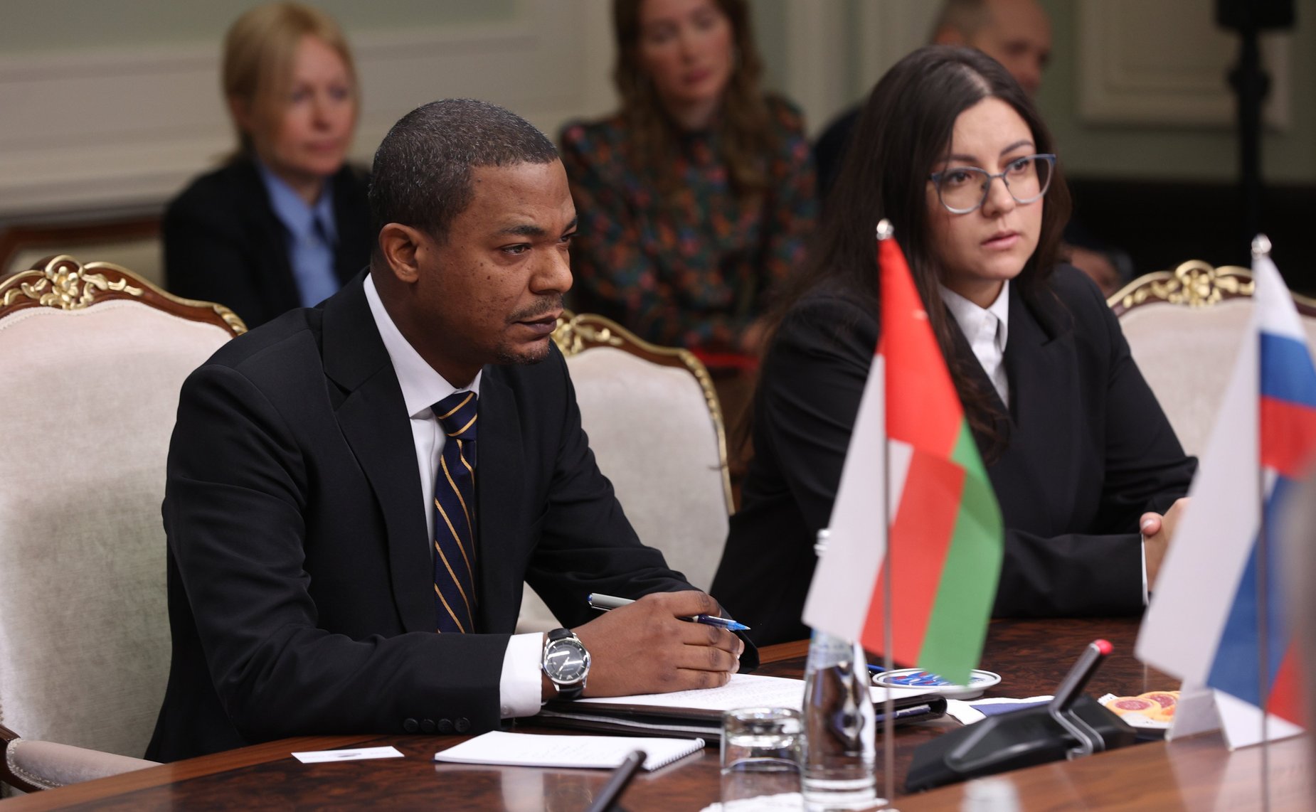 Встреча заместителя Председателя Совета Федерации Константина Косачева с Чрезвычайным и Полномочным Послом Султаната Оман в РФ Хамудом Салимом Абдуллой Аль Тувайхом