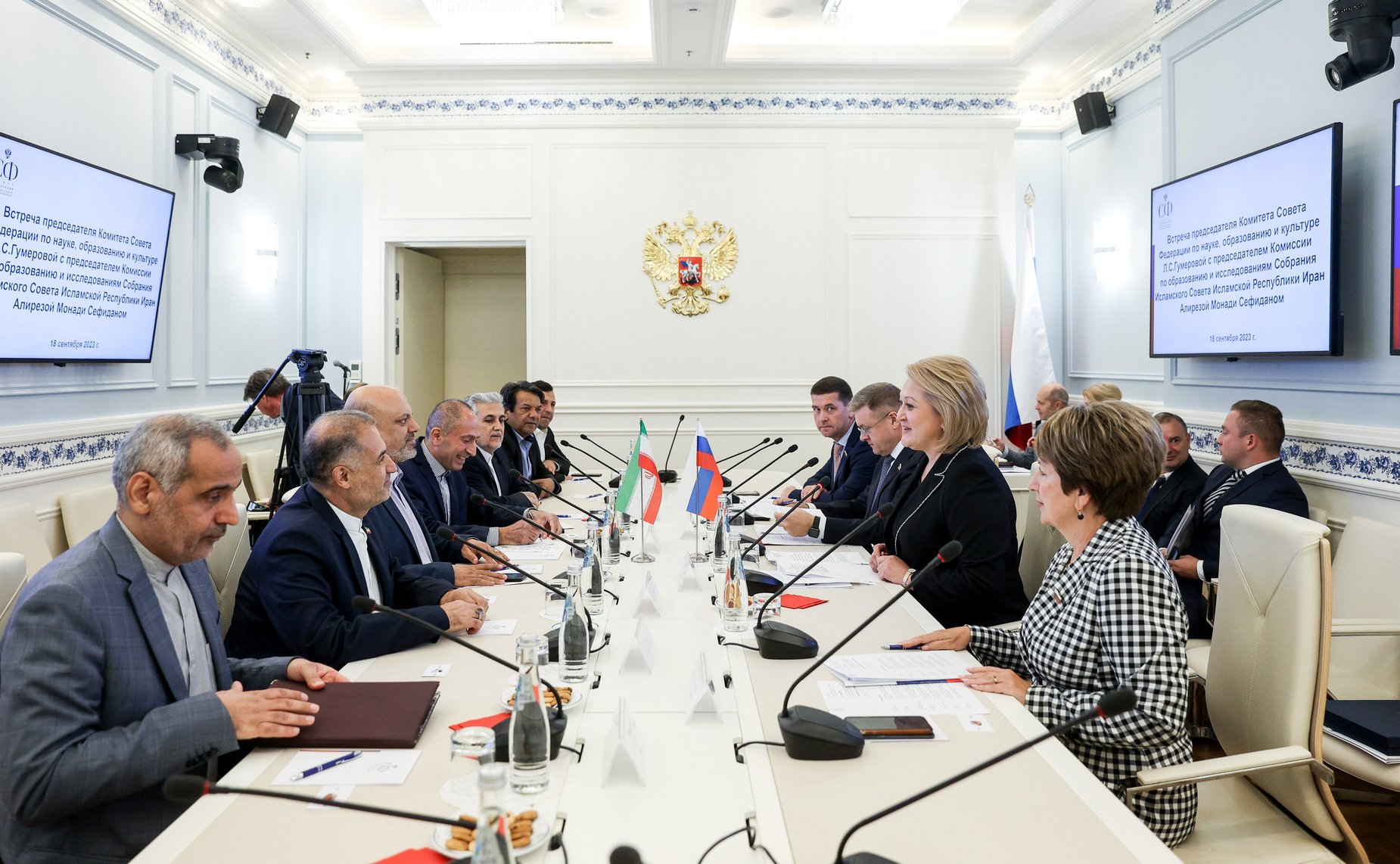 Лилия Гумерова провела встречу с председателем Комиссии по образованию и исследованиям Собрания Исламского Совета ИРИ Алирезой Монади Сефиданом