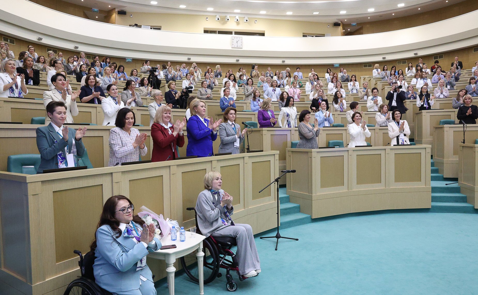 Торжественное мероприятие, посвященное подведению итогов второго международного потока образовательной программы «Женщина-лидер»