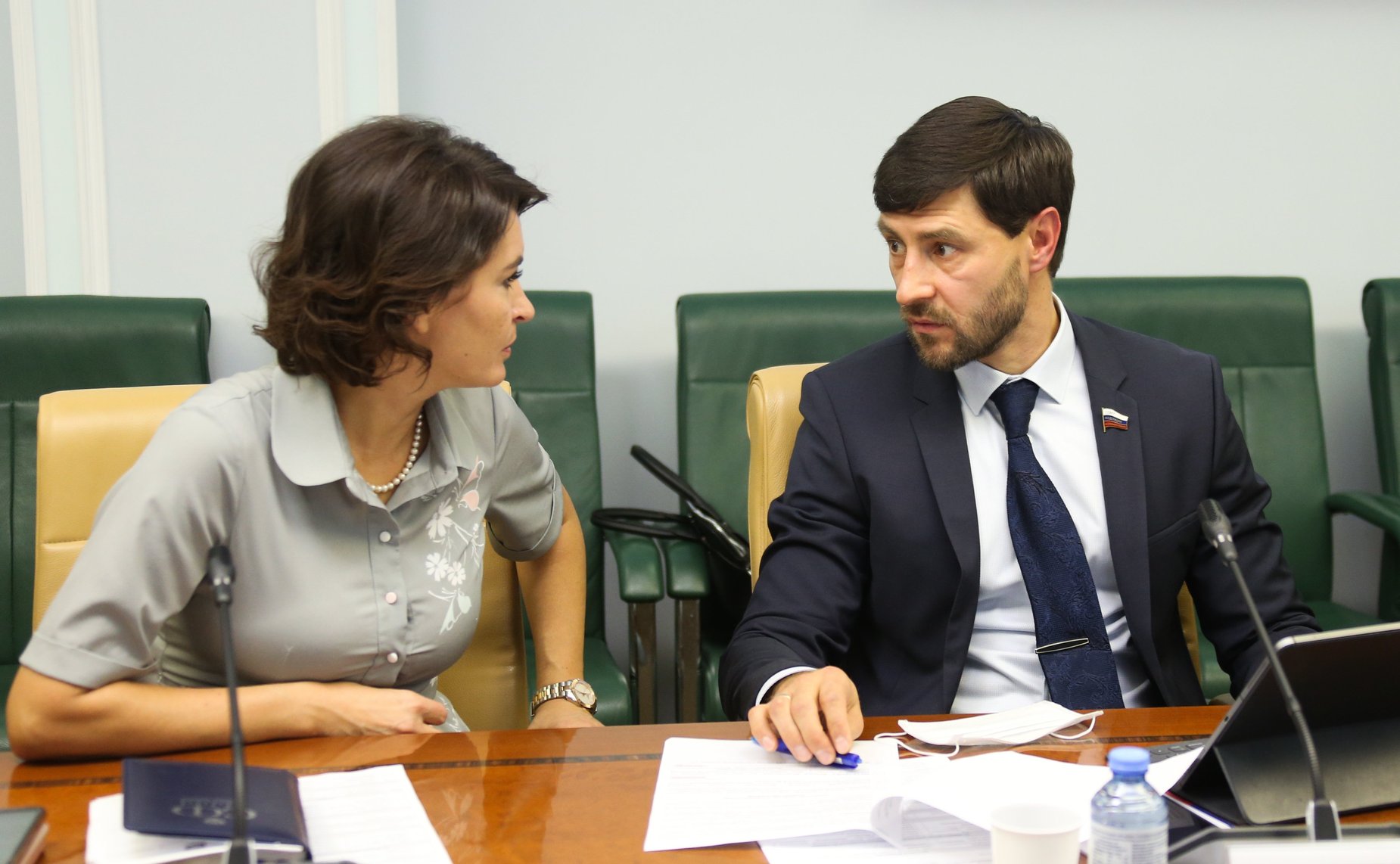 «Круглый стол» на тему «О законодательном обеспечении предотвращения негативных социально-экономических последствий, связанных с несостоятельностью (банкротством)»