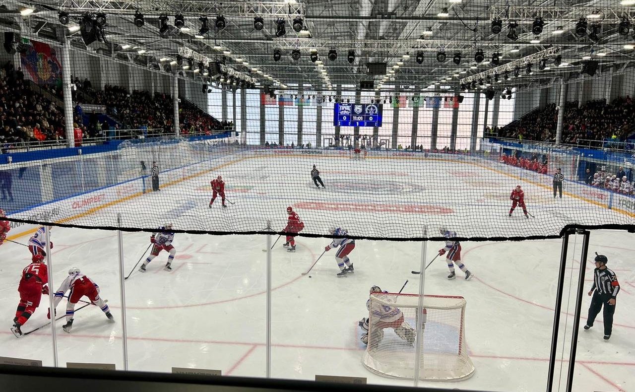 Виктор Шептий проверил обновленный Ледовый дворец спорта в Первоуральске