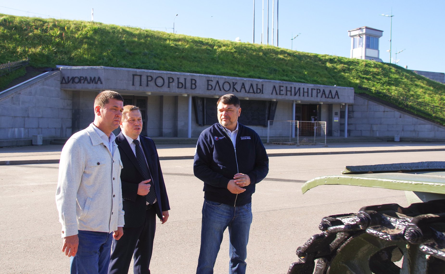 В День памяти жертв блокады Ленинграда на территории Кировского района Ленинградской области со дна реки Невы поднята боевая пушка времен Великой Отечественной войны