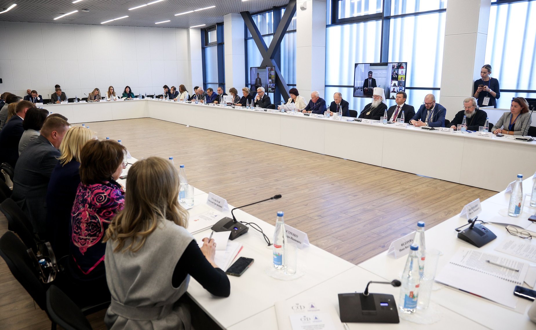 X Парламентский форум «Историко-культурное наследие России». Секция 3 «Сохранение и продвижение культурных и духовных ценностей Российской Федерации в контексте глобальных вызовов»