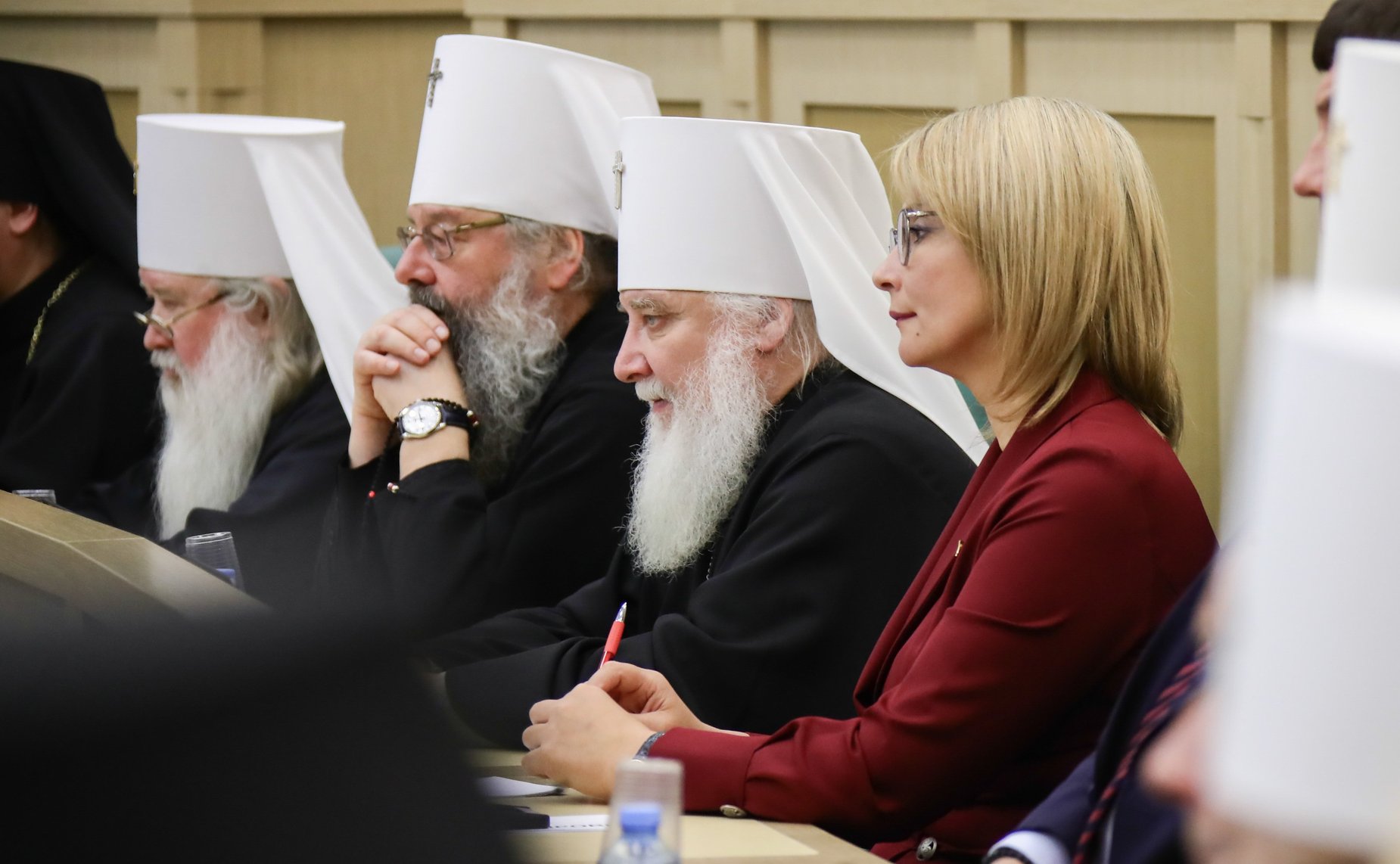 Пленарное заседание VIII Рождественских парламентских встреч в рамках XXVIII Международных Рождественских образовательных чтений «Великая Победа: наследие и наследники»