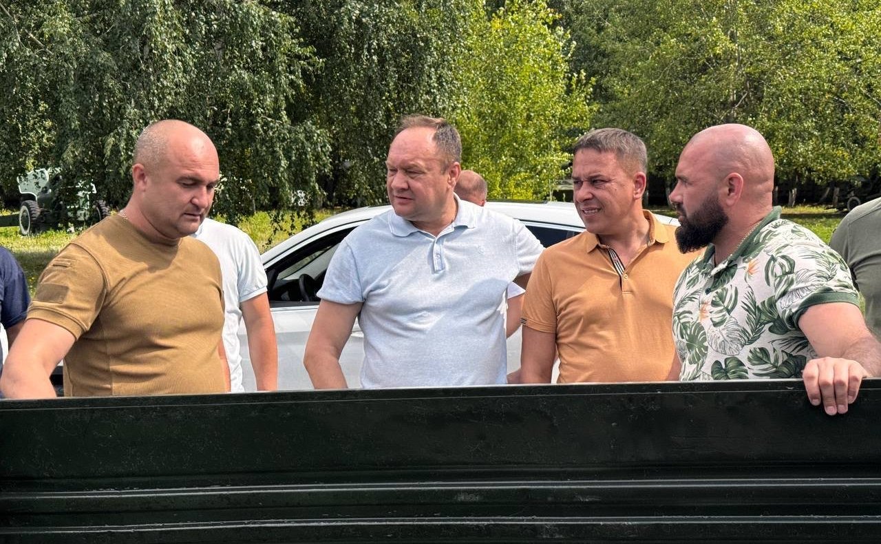 Айрат Гибатдинов передал партию помощи десантникам 104-й гвардейской дивизии ВДВ