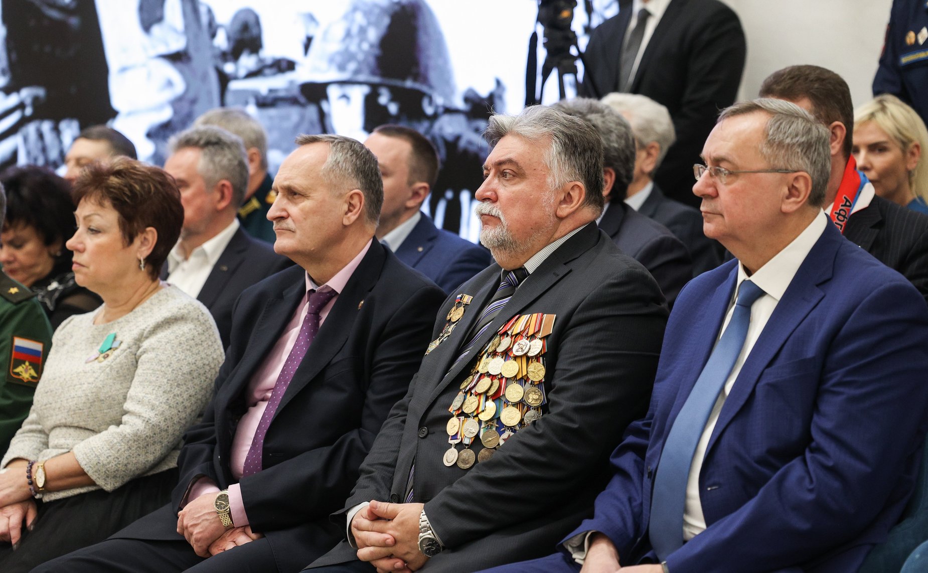 Торжественная встреча сенаторов РФ с воинами-интернационалистами, посвященная 35-й годовщине вывода советских войск с территории Республики Афганистан