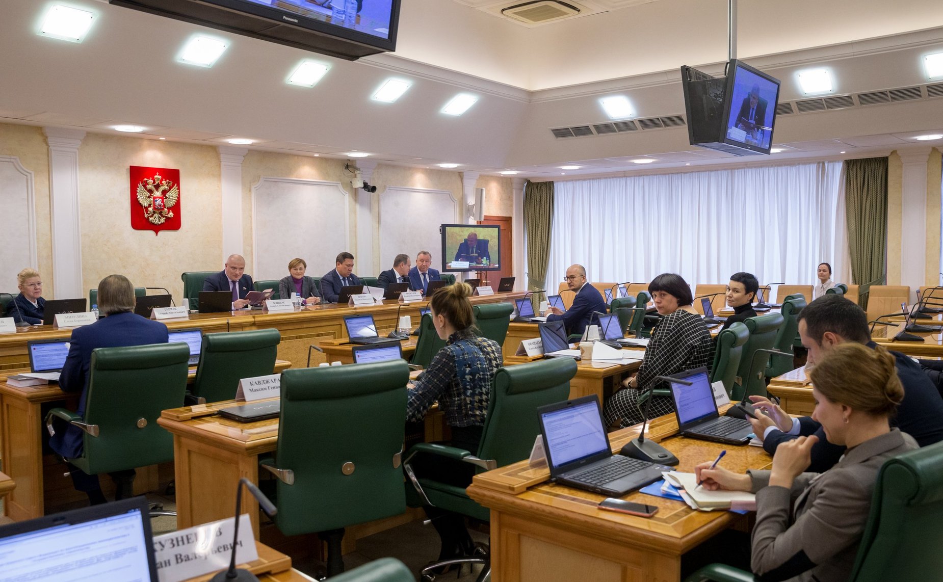 Заседание Комитета СФ по конституционному законодательству и государственному строительству