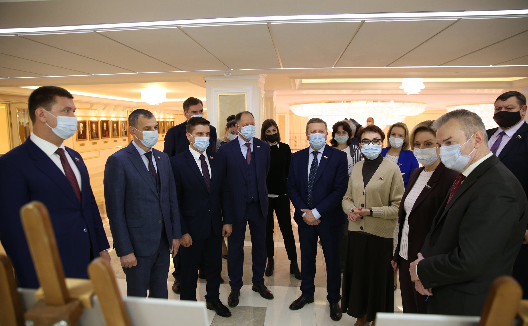 Открытие в Совете Федерации фотовыставки «Между небесами и землей»