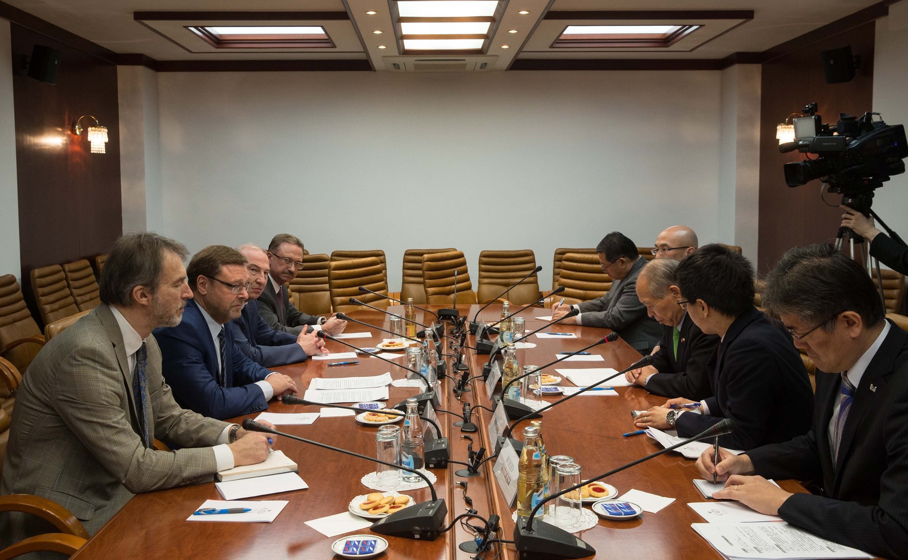 Встреча Константина Косачева с председателем японской партии «Большая земля» Мунэо Судзуки