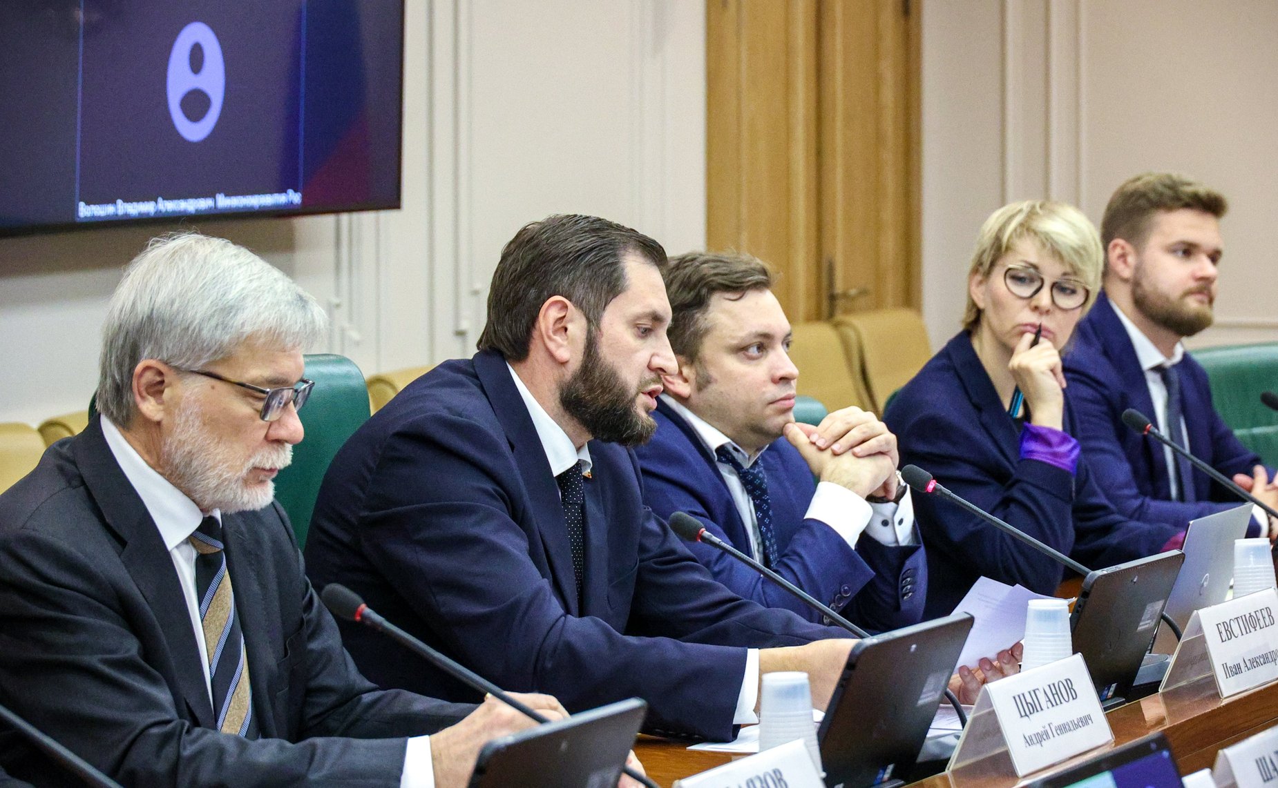 Круглый стол на тему «О совершенствовании моделей рынка, отраслевой и антимонопольной политики в условиях динамично развивающихся рынков телекоммуникаций и информационных технологий»