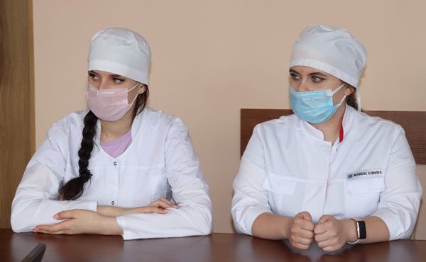 Ирина Петина провела круглый стол на тему «Выполнение социальных обязательств государства в условиях санкционного давления и запуск эффективных механизмов поддержки граждан»