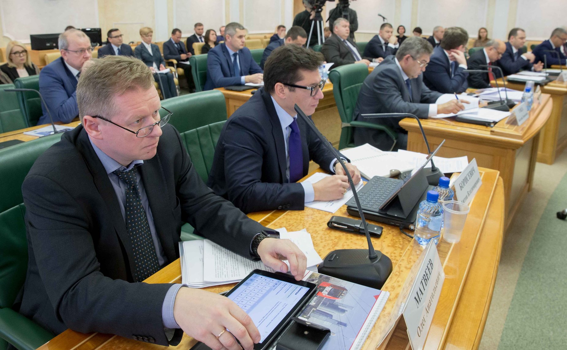 «Круглый стол» на тему «О реновации железнодорожного подвижного состава для пригородных перевозок пассажиров и наделении пригородных компаний имуществом»