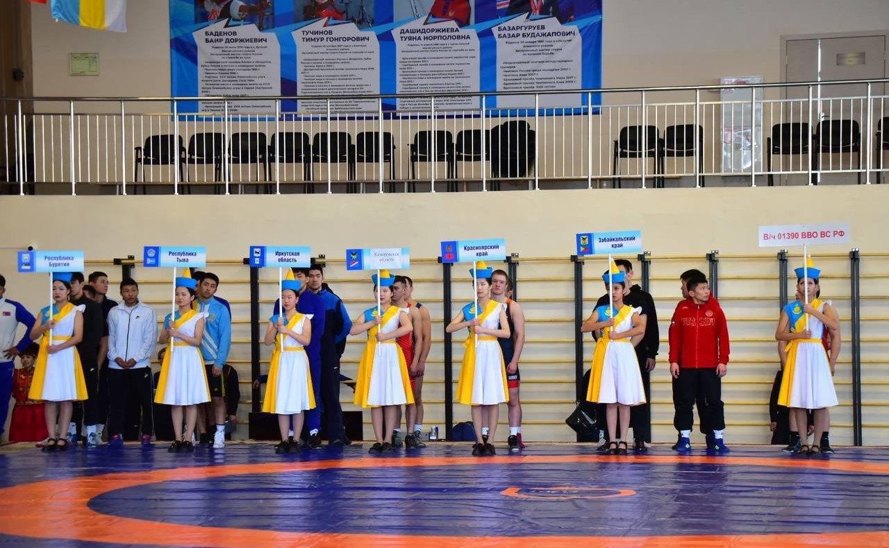 Всероссийский турнир – чемпионат Агинского Бурятского округа по вольной борьбе среди мужчин памяти Героя Советского Союза Базара Ринчино прошел в поселке Агинское