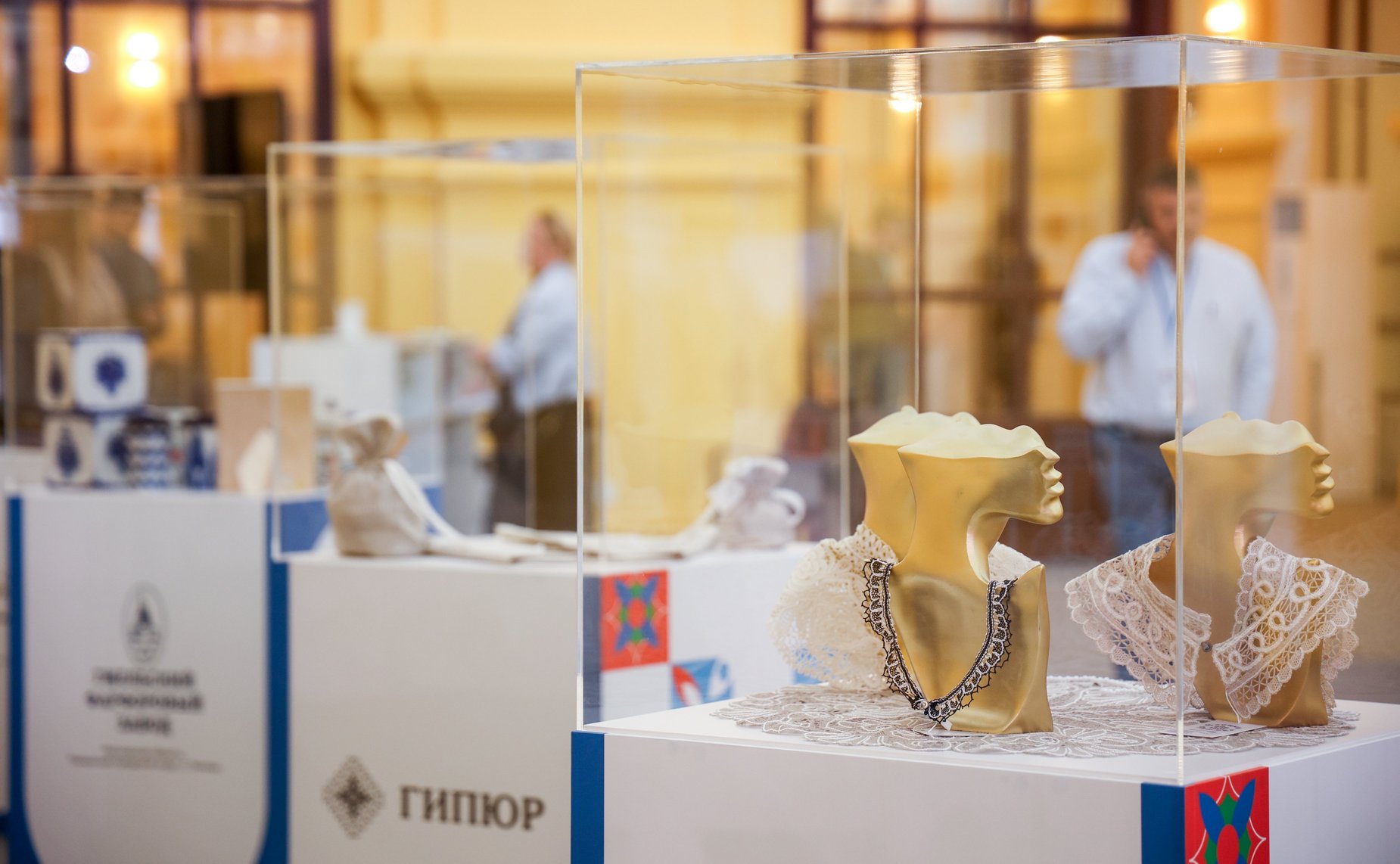 Тематическая выставка народных художественных промыслов. ХII Форум регионов России и Беларуси