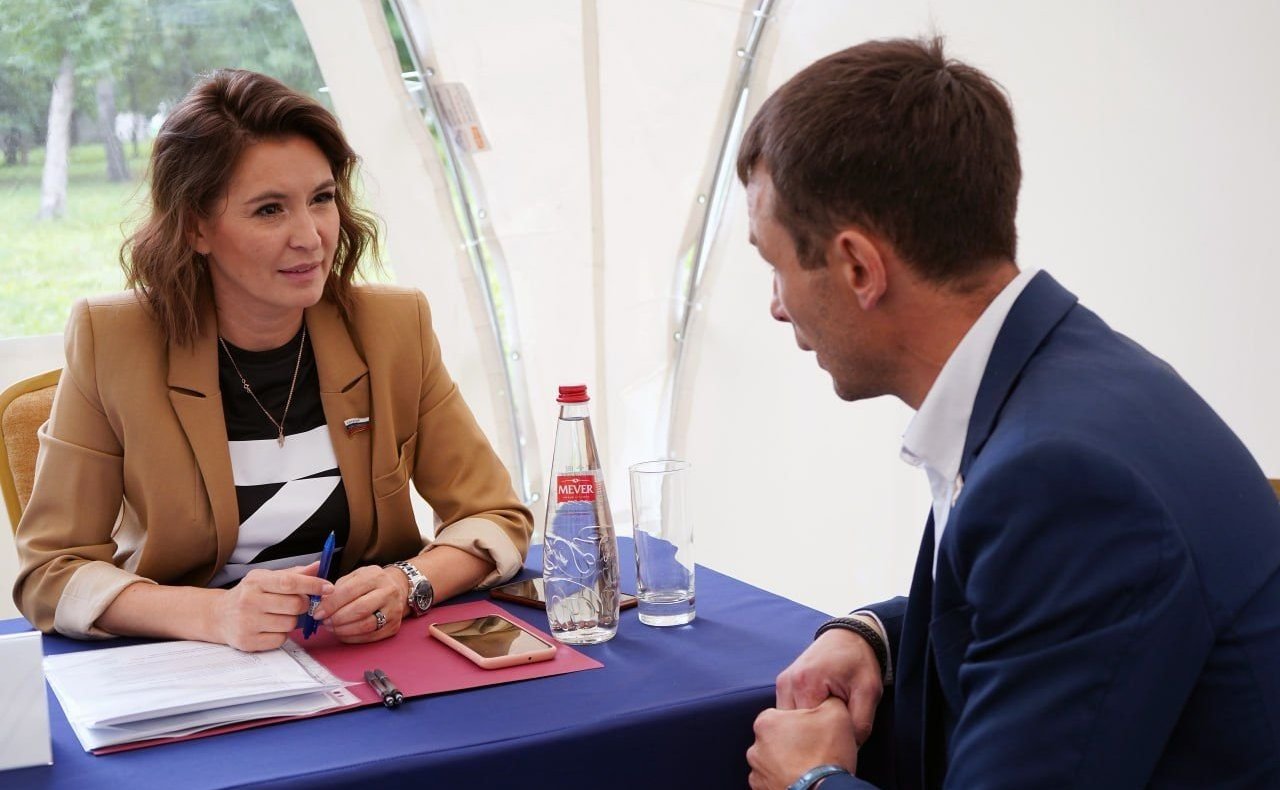 Маргарита Павлова в ходе работы в регионе приняла участие в мероприятии, организованном для семей военнослужащих, чьи родственники находятся в зоне проведения специальной военной операции