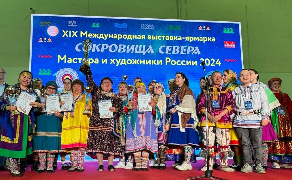 XIX Международная выставка-ярмарка «Сокровища Севера. Мастера и художники России – 2024» прошла в Москве на площадке центрального выставочного комплекса «Экспоцентр»