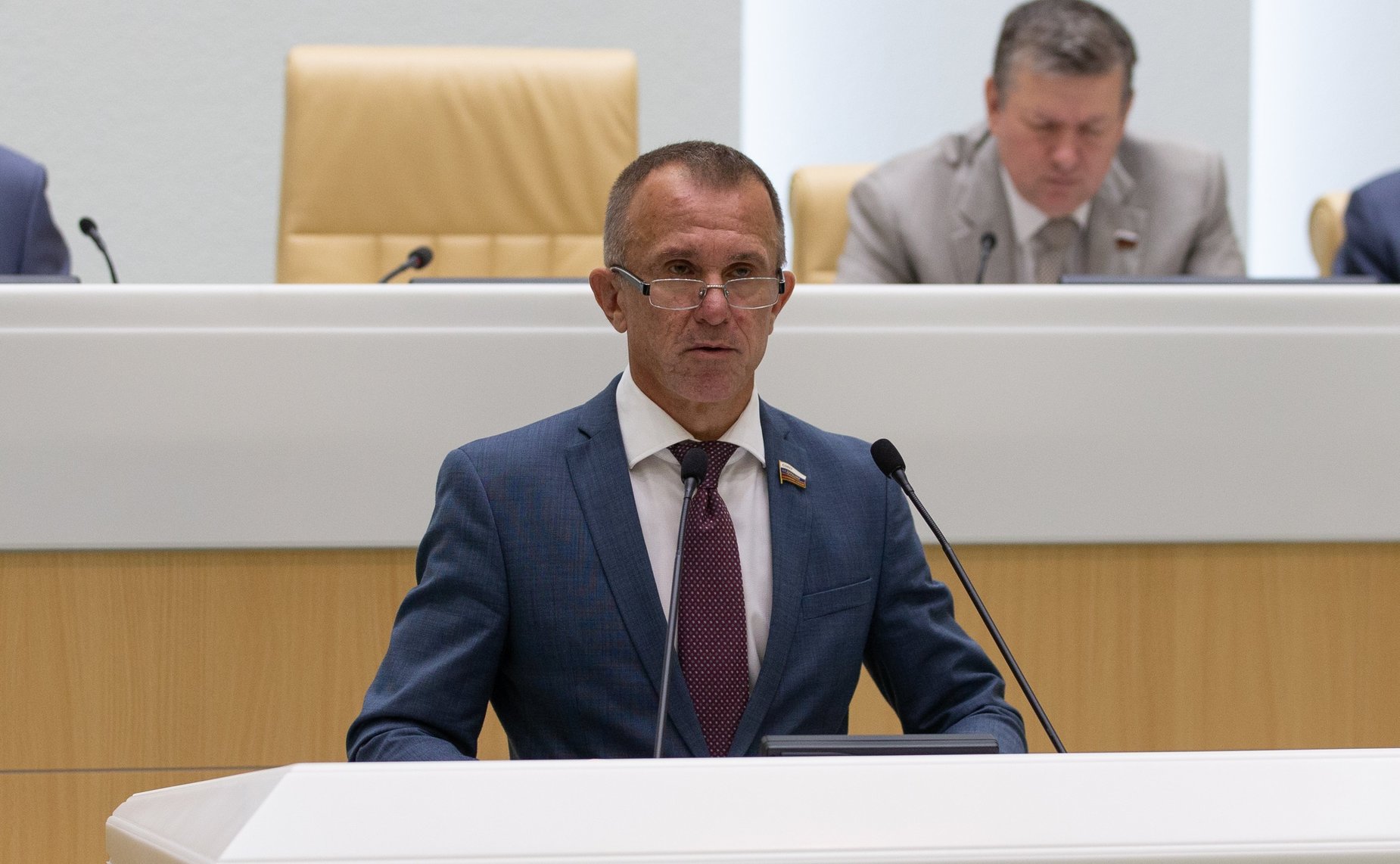 В. Кравченко