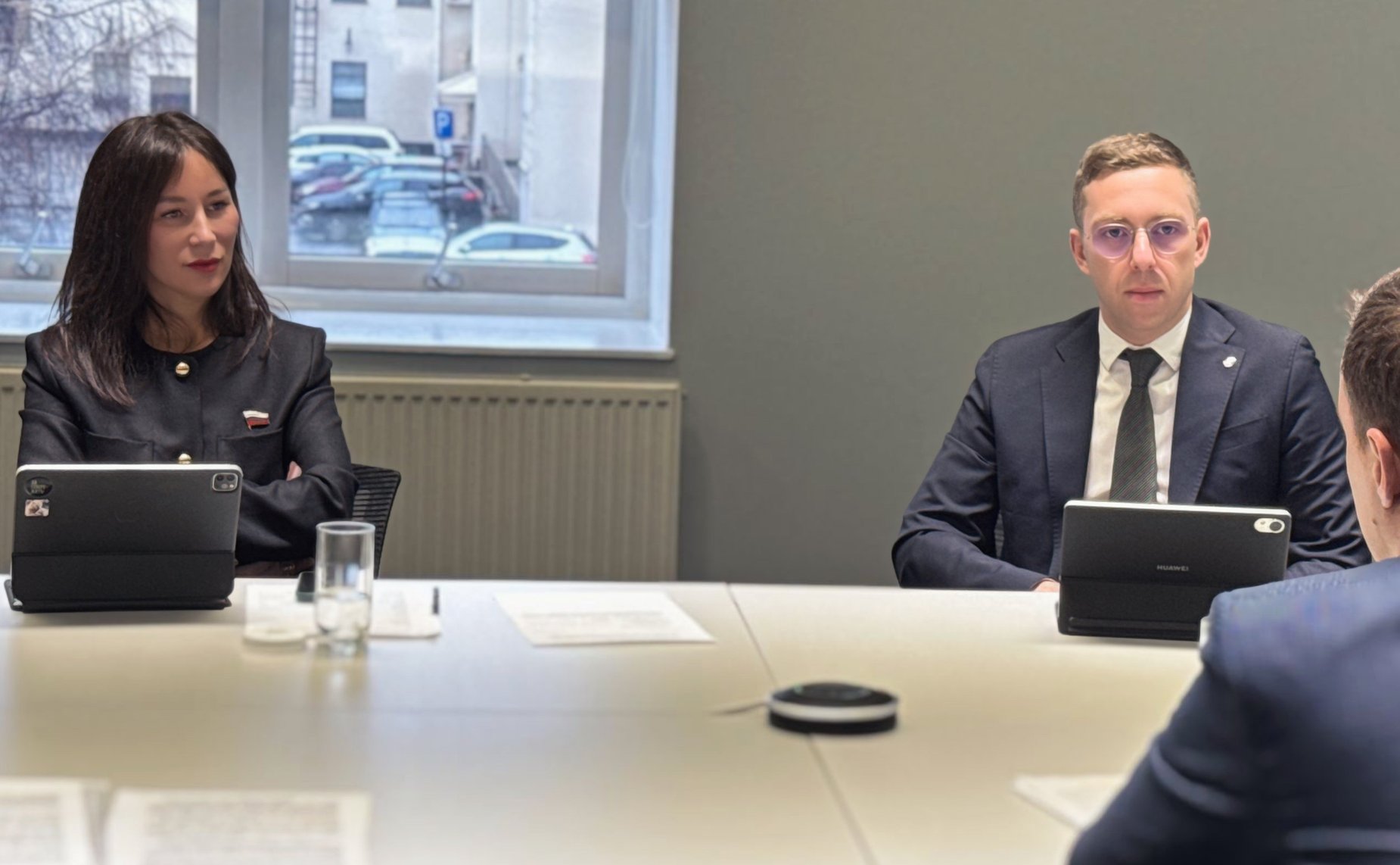 Елена Дягилева провела совещание, темами которого стали действующие преференции для бизнеса в Мурманской области и вектор дальнейшего развития льготных режимов на Дальнем Востоке и в Арктике