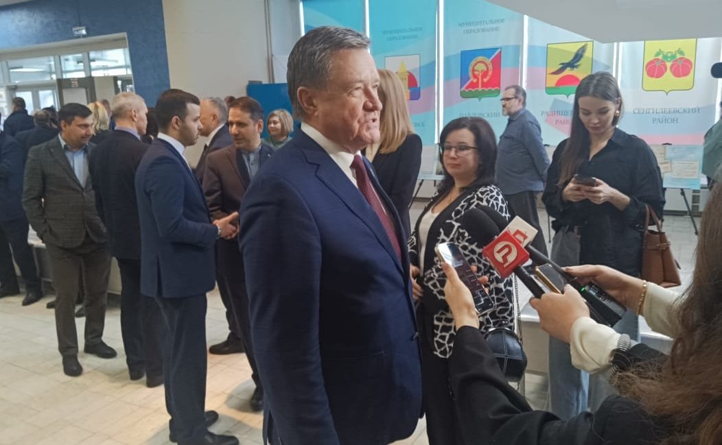 Сергей Рябухин принял участие в мероприятии, посвящённом 82-ой годовщине со дня образования Ульяновской области